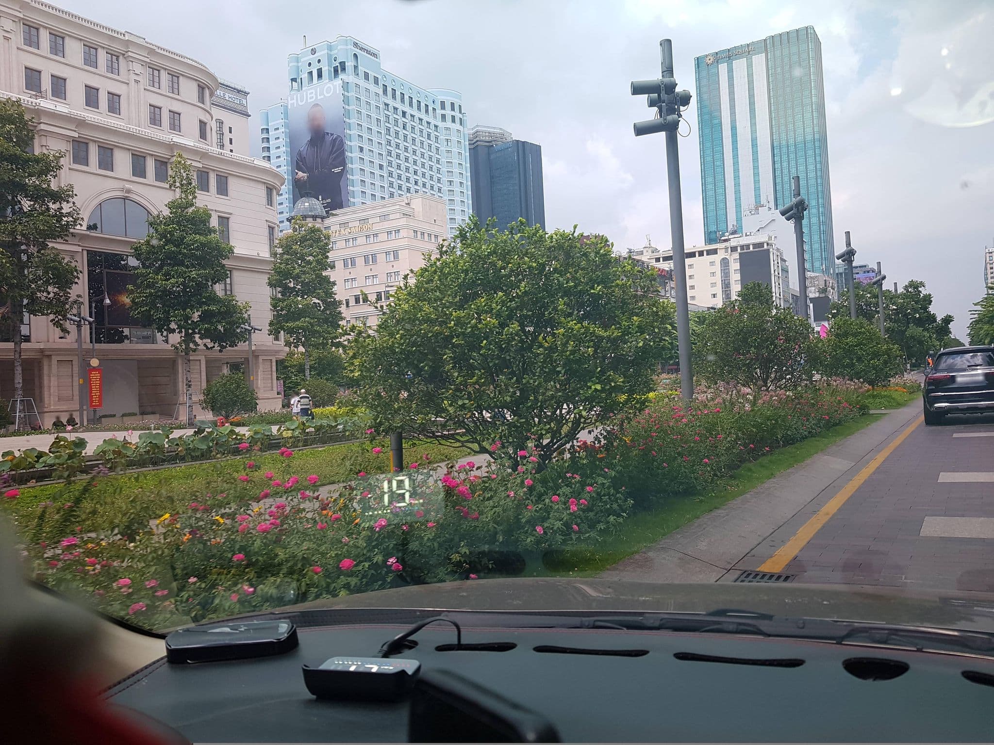 Street view near The Rex Hotel, Quận Bốn — © bemaps1 (CC BY-SA · Mapillary)