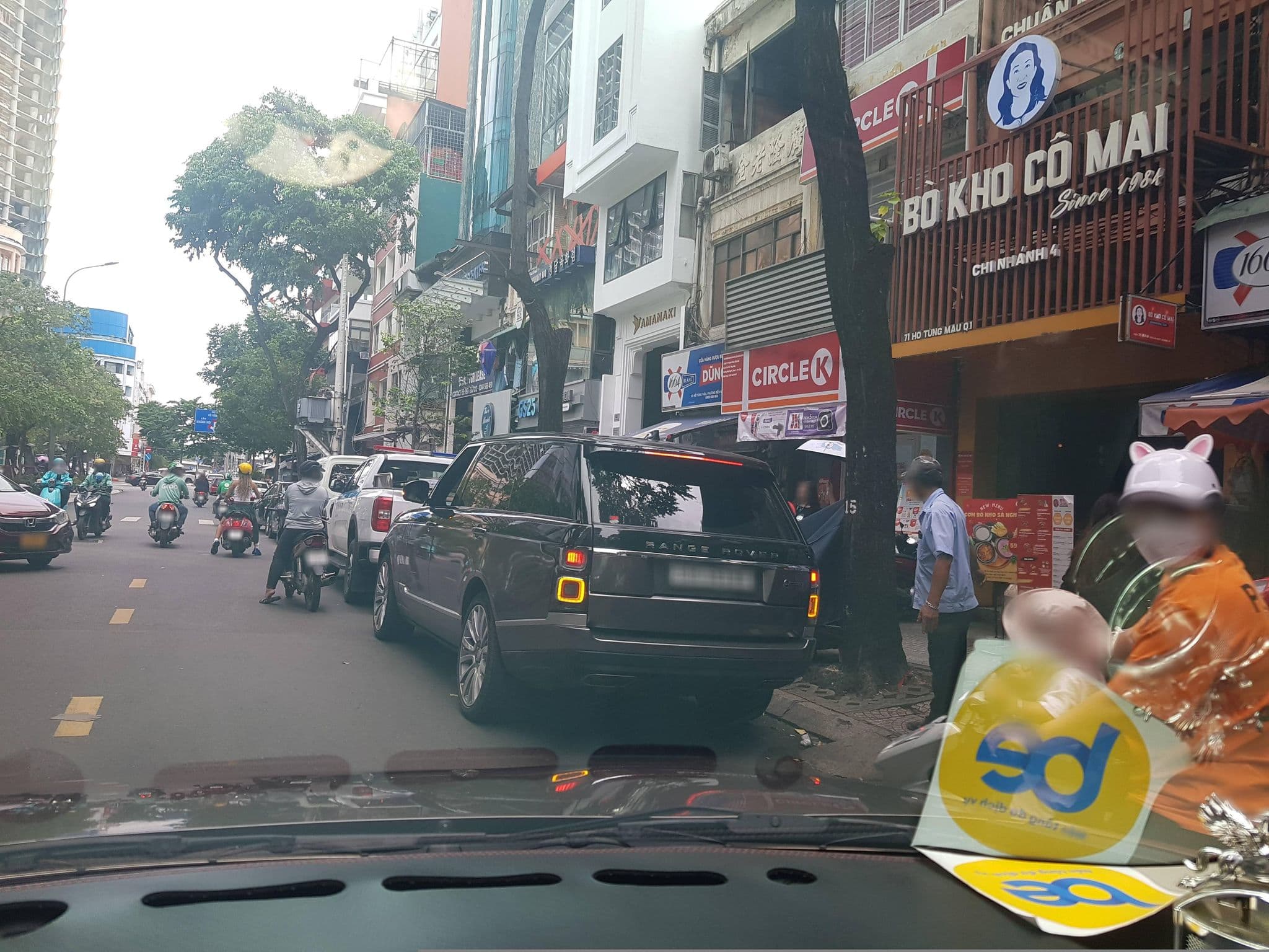 Street view near Au Lac Hotel 2, Quận Bốn — © bemaps1 (CC BY-SA · Mapillary)