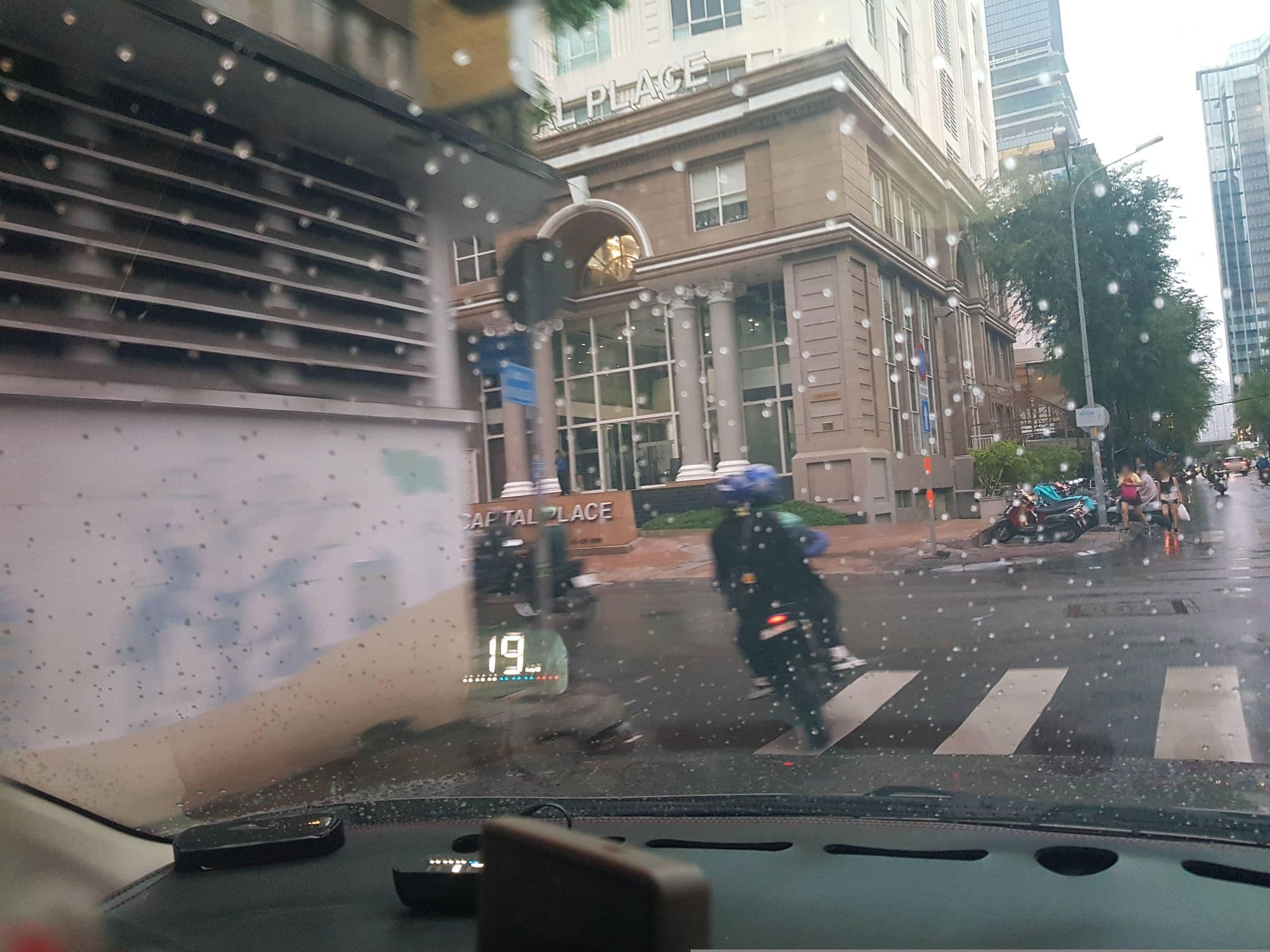 Street view near Newstar Hotel, Quận Bốn — © bemaps1 (CC BY-SA · Mapillary)
