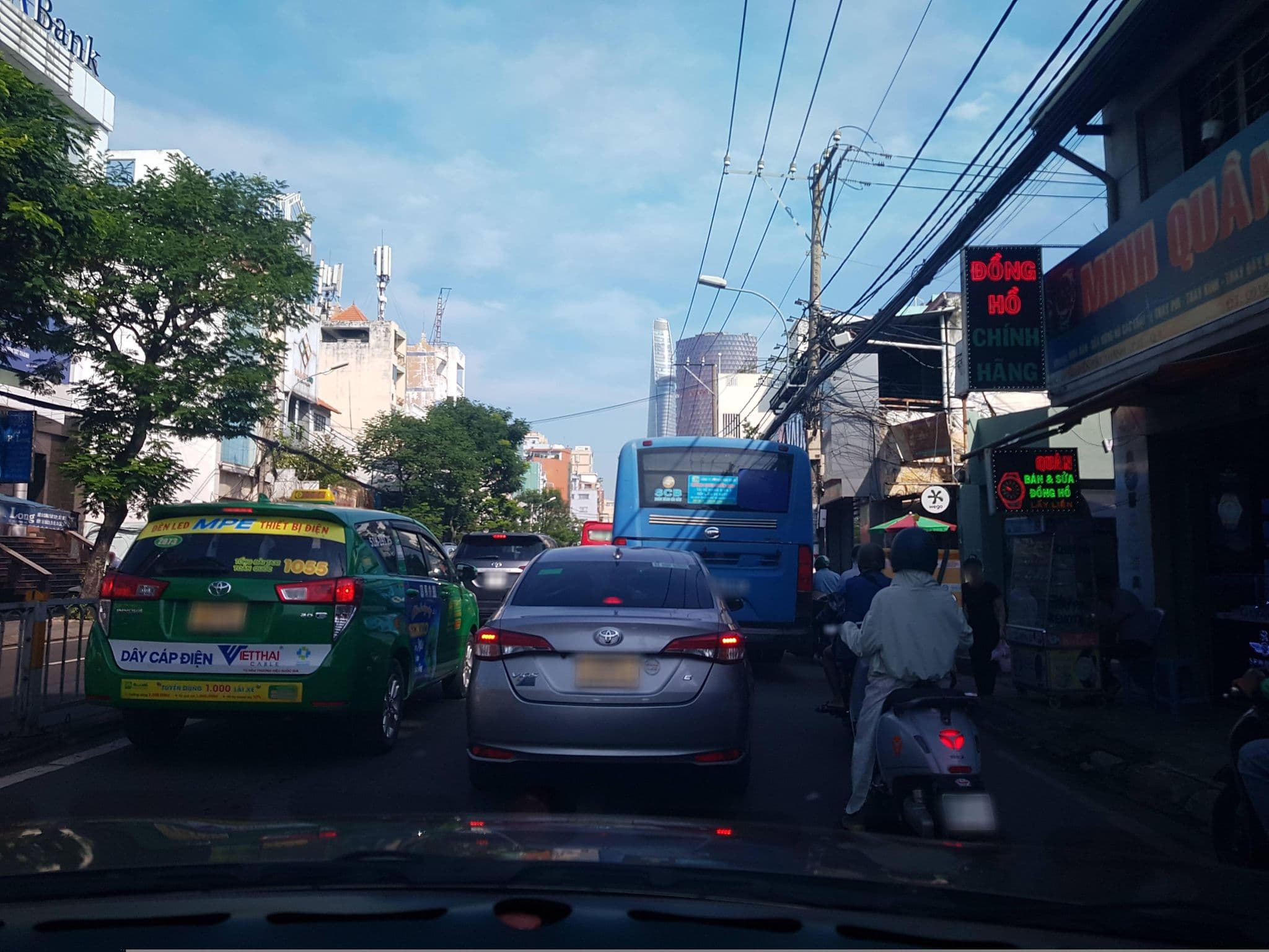 Street view near Aivi Hostel, Quận Bốn — © bemaps1 (CC BY-SA · Mapillary)