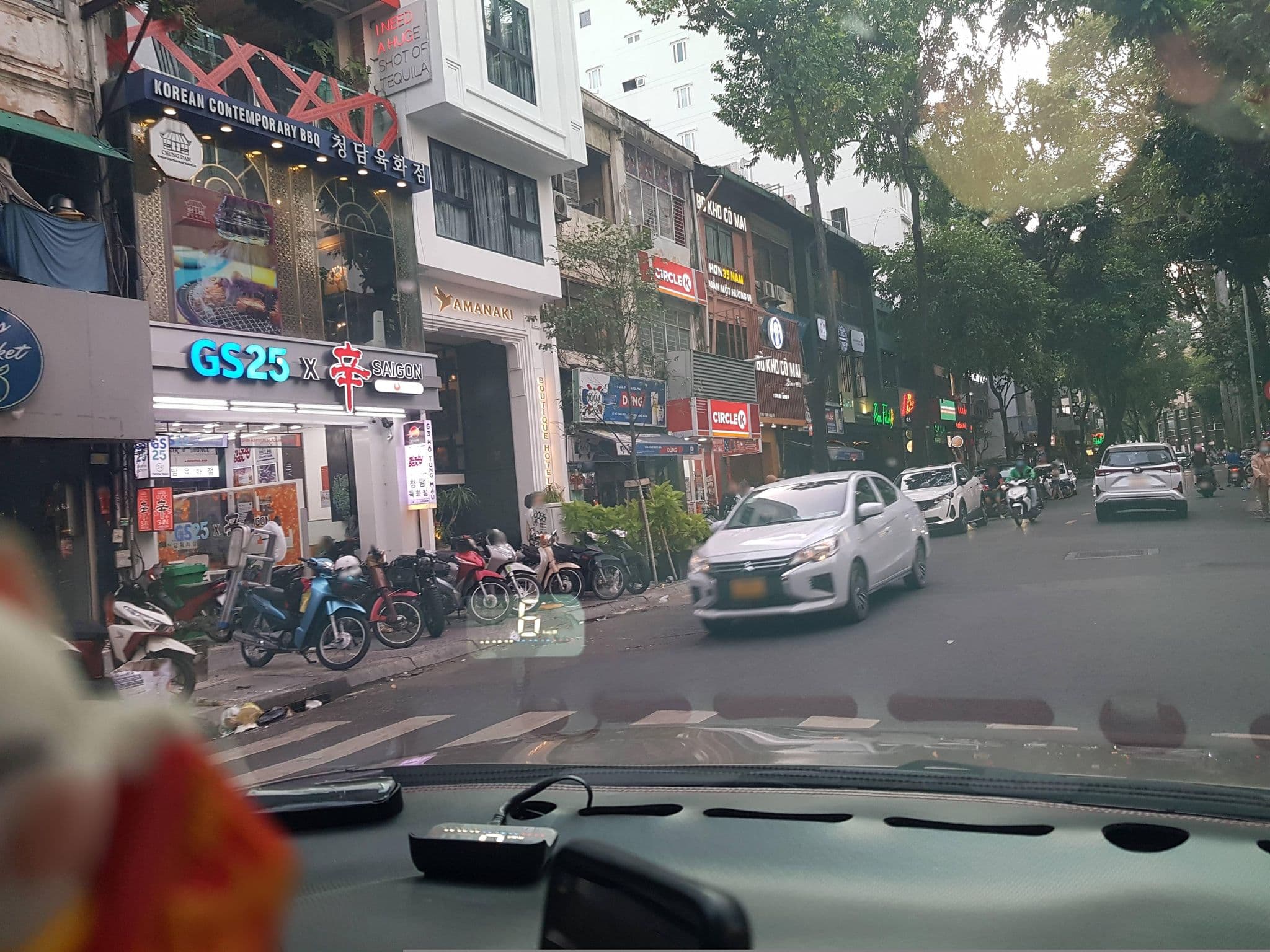 Street view near Roseland Inn Hotel, Quận Bốn — © bemaps1 (CC BY-SA · Mapillary)