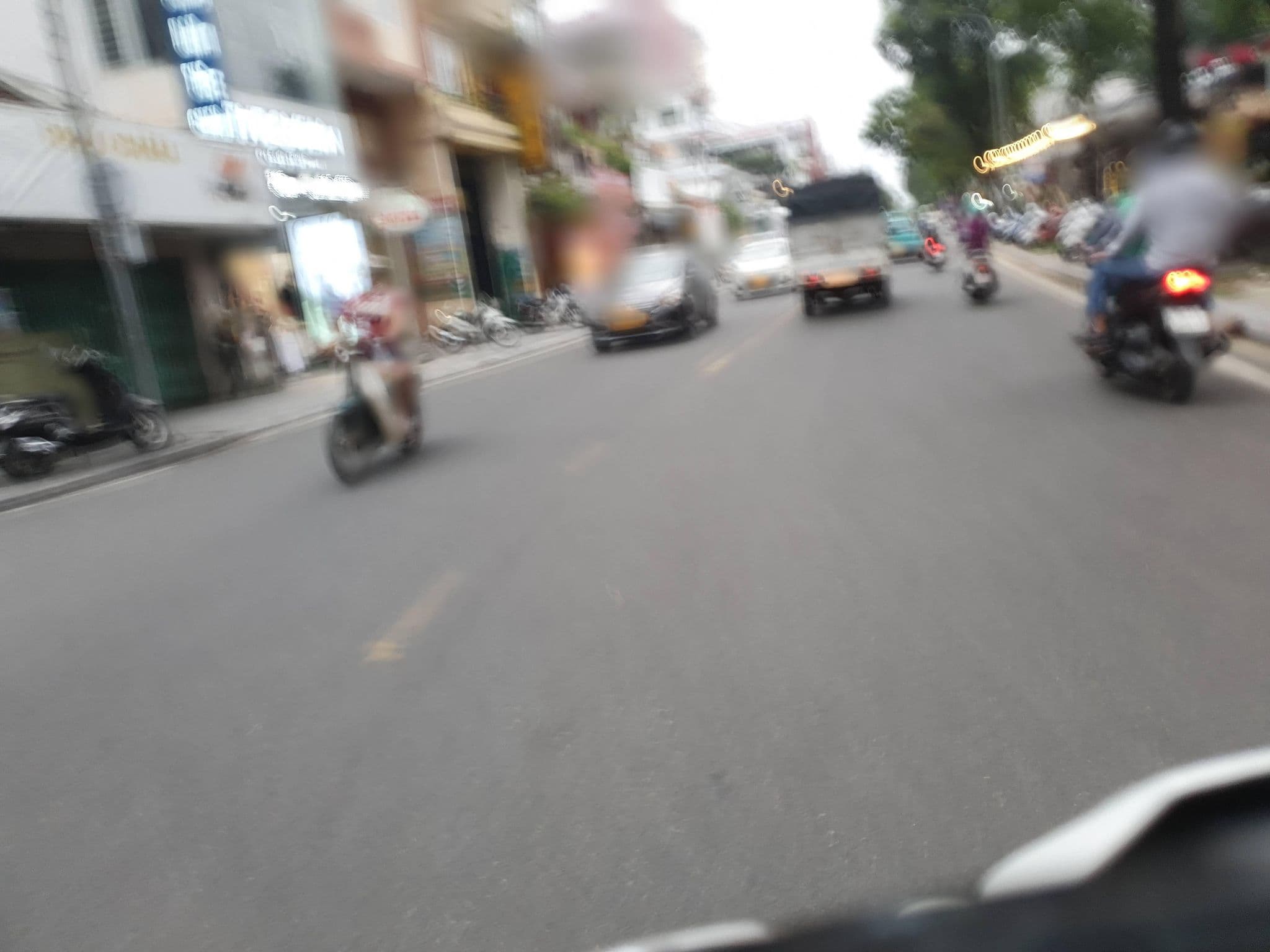 Street view near Quân Hostel, Huế — © russmcd (CC BY-SA · Mapillary)