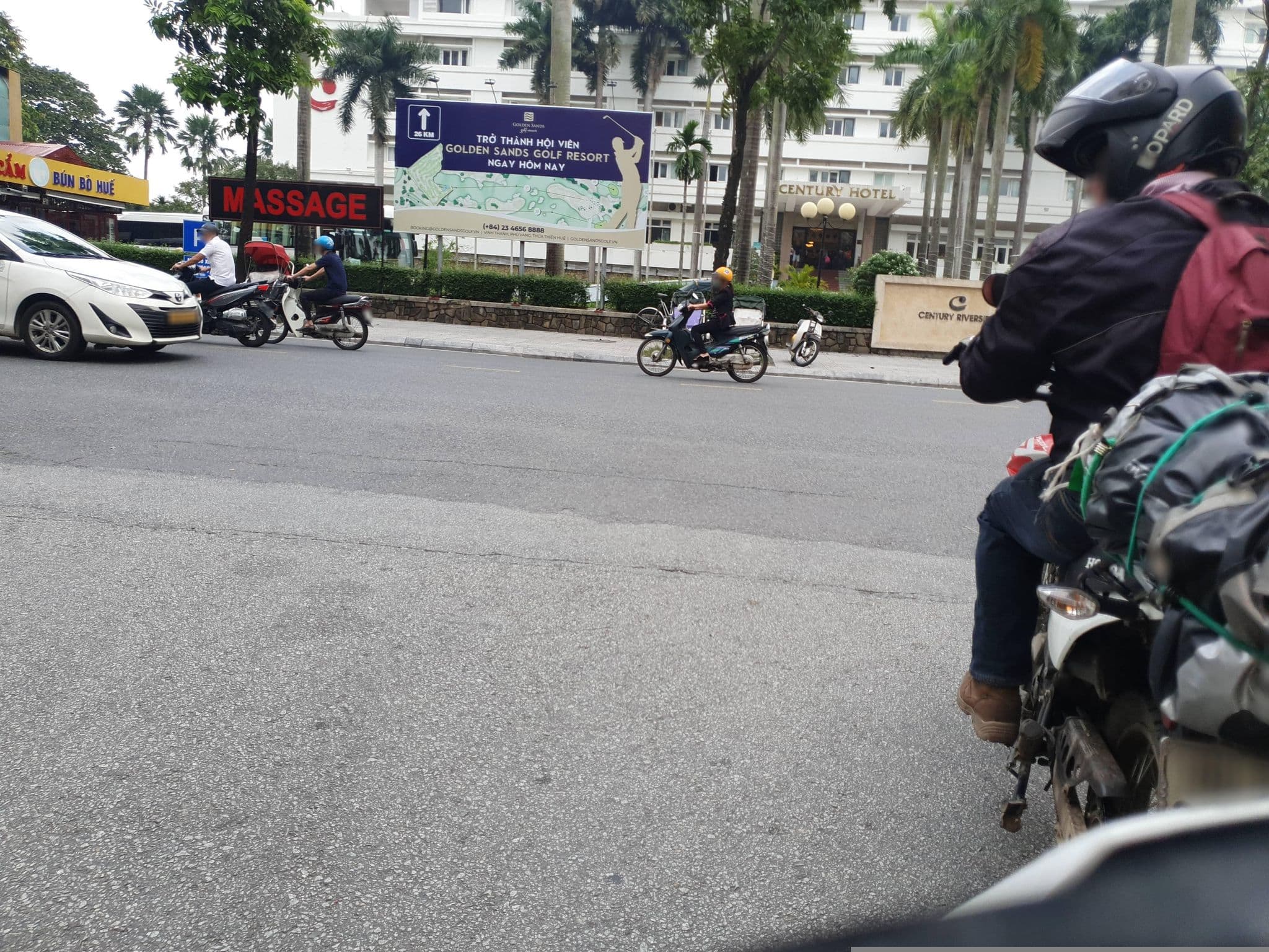 Street view near River view hotel, Huế — © russmcd (CC BY-SA · Mapillary)