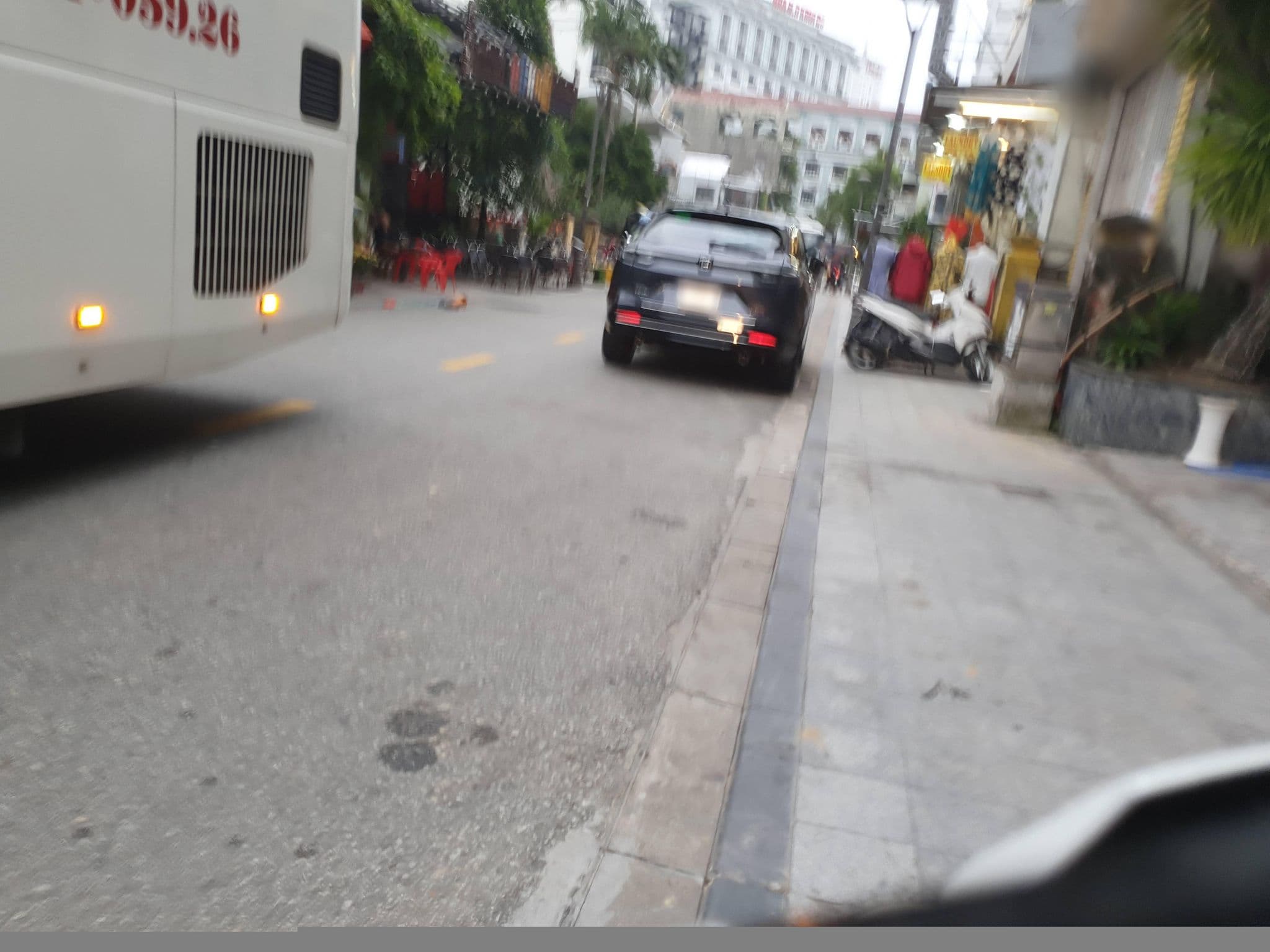 Street view near Phoenix Hostel, Huế — © russmcd (CC BY-SA · Mapillary)