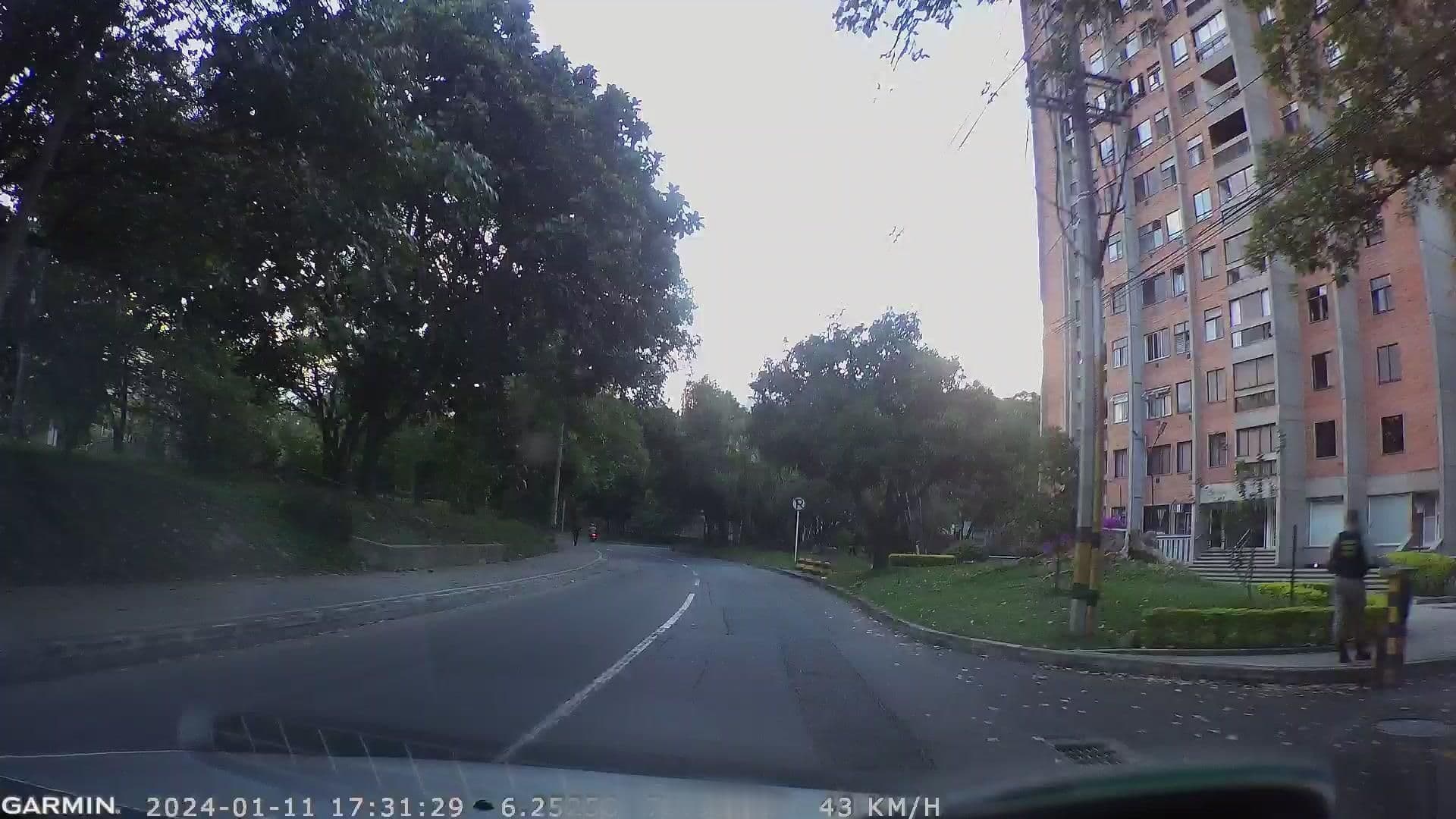 Street view near Parqueadero, Medellín