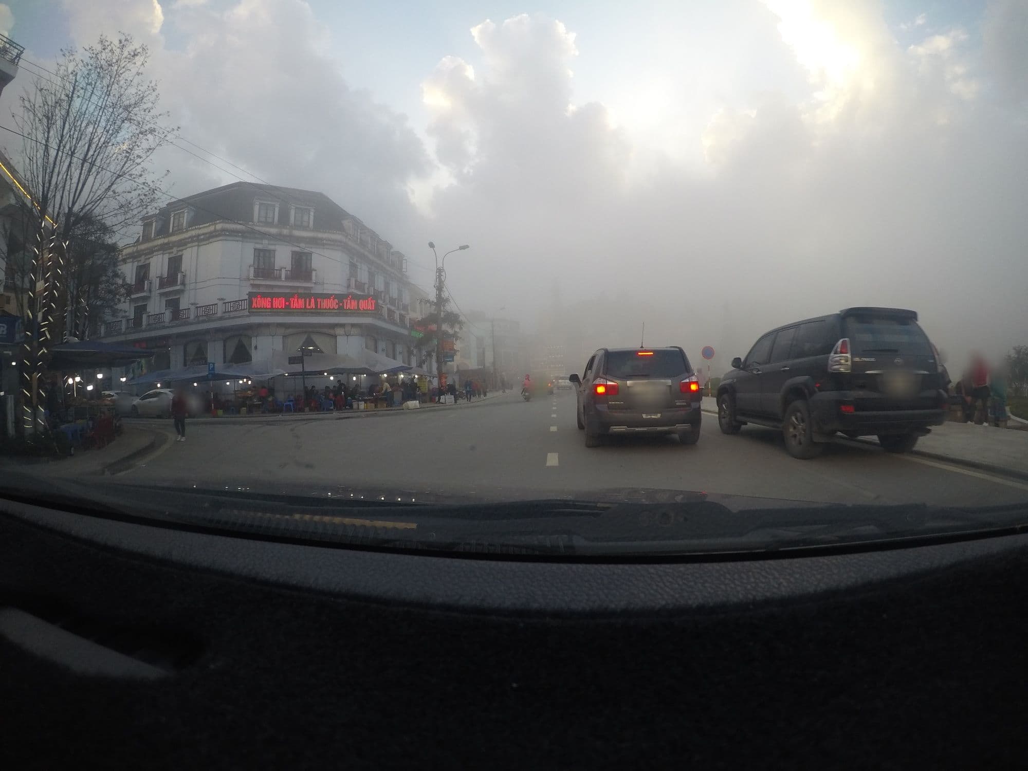 Street view near Sapa Hotel, Sa Pa — © 24dakenlo (CC BY-SA · Mapillary)
