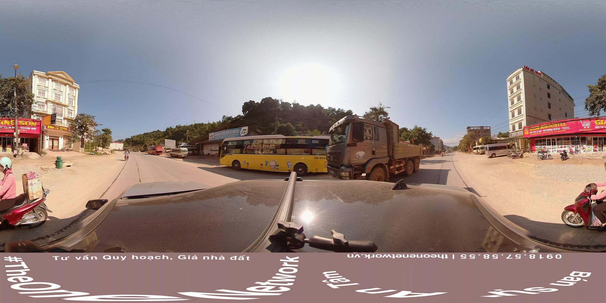 Street view near Giang Son Hostel & Motorbike Rent, Hà Giang — © theonenetwork (CC BY-SA · Mapillary)