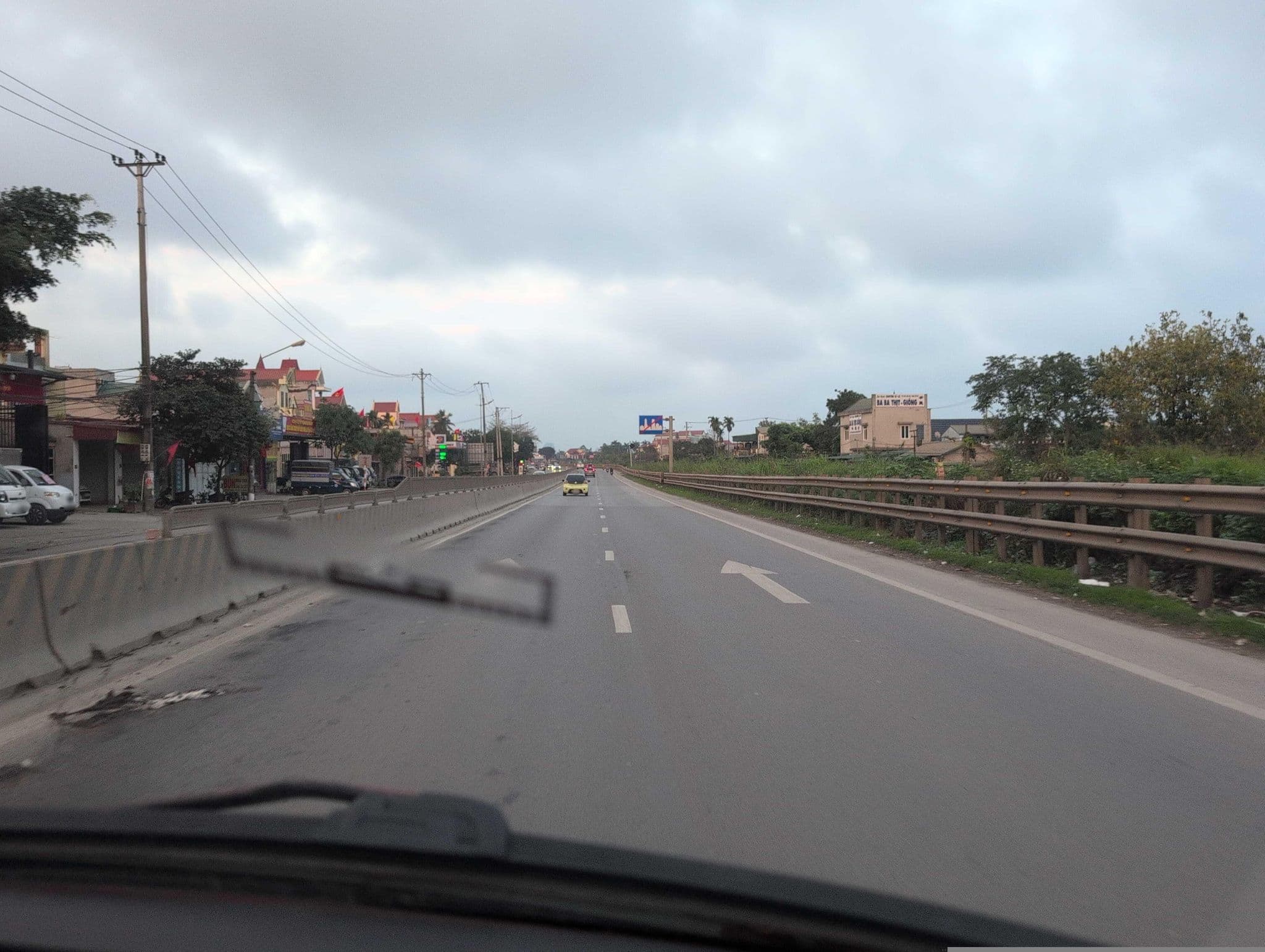 Street view near Galaxy Hotel, Ninh Bình — © JeushsUUZhenw (CC BY-SA · Mapillary)