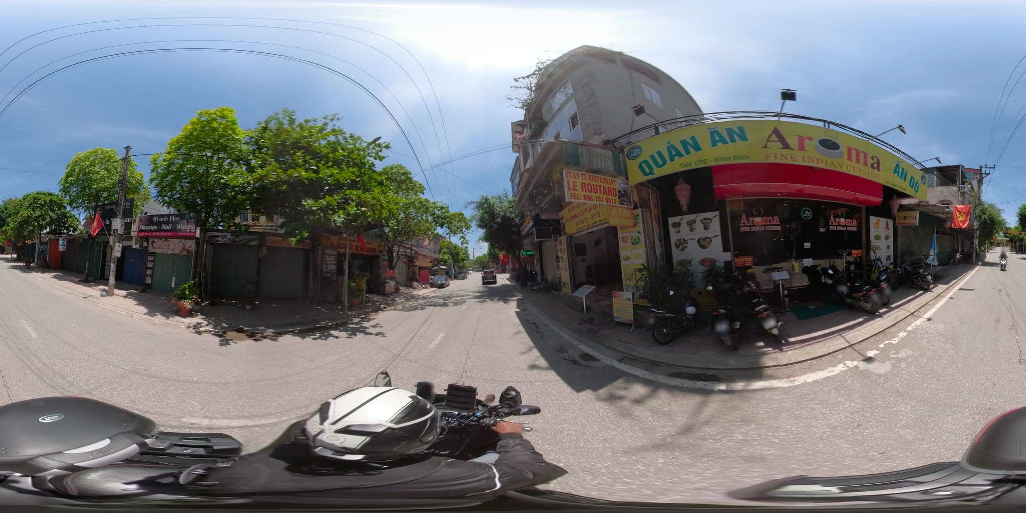 Street view near King Kong Hostel, Ninh Bình — © l1ndemann (CC BY-SA · Mapillary)