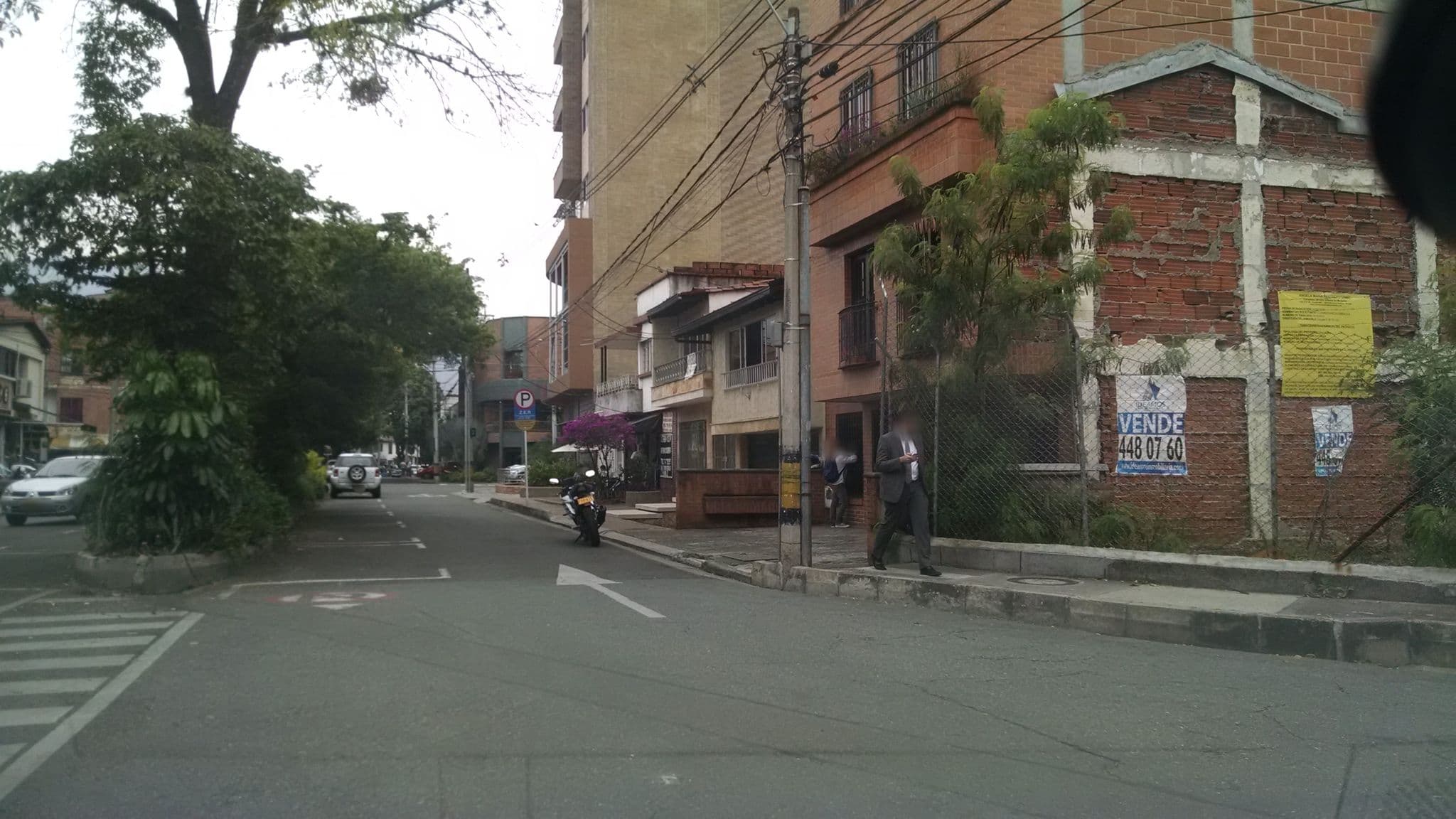 Street view near Key West Hostel, Medellín — © kleper (CC BY-SA · Mapillary)