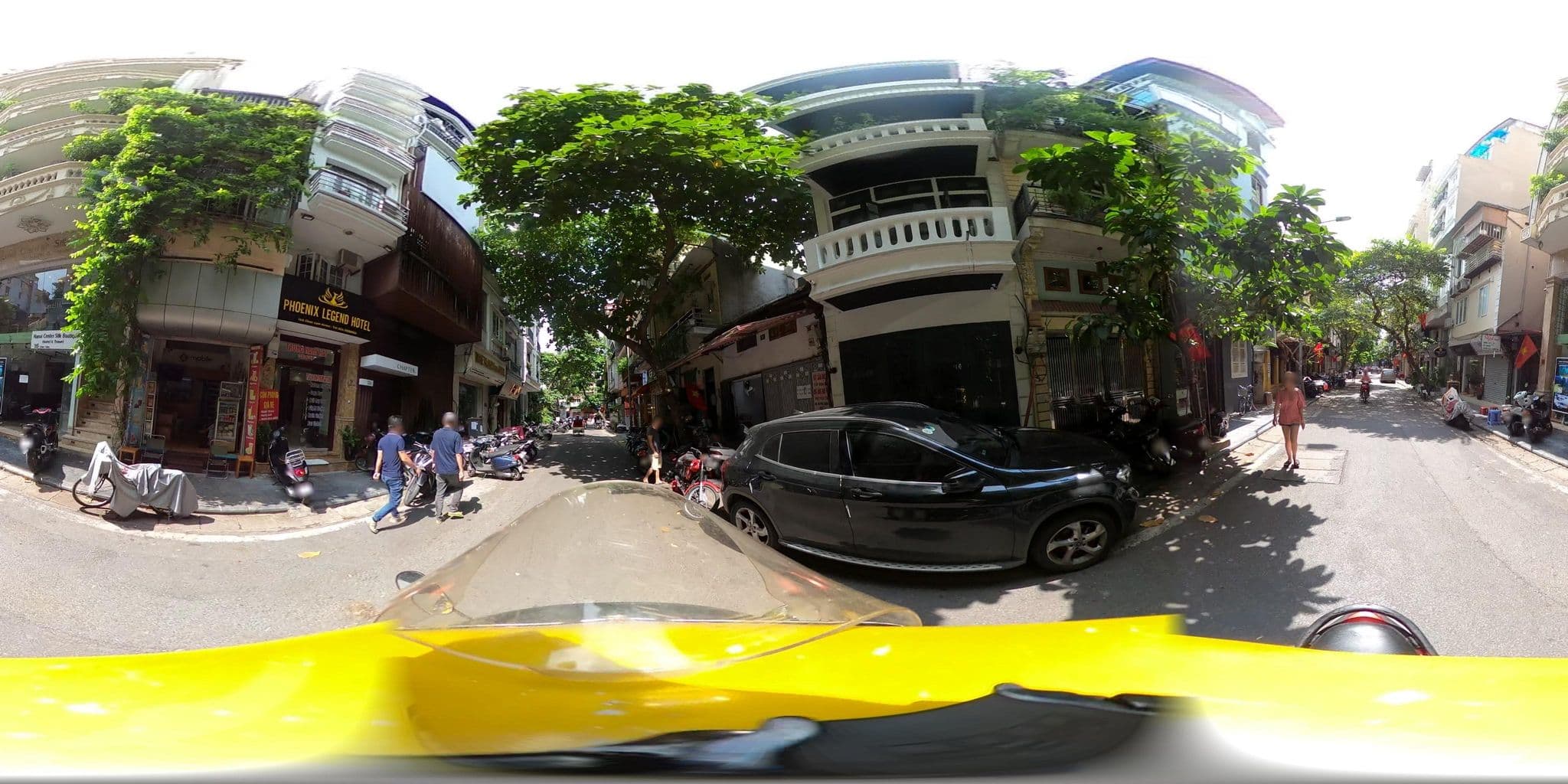 Street view near Camellia Hotel, Hoàn Kiếm — © bemaps_hn_kien (CC BY-SA · Mapillary)