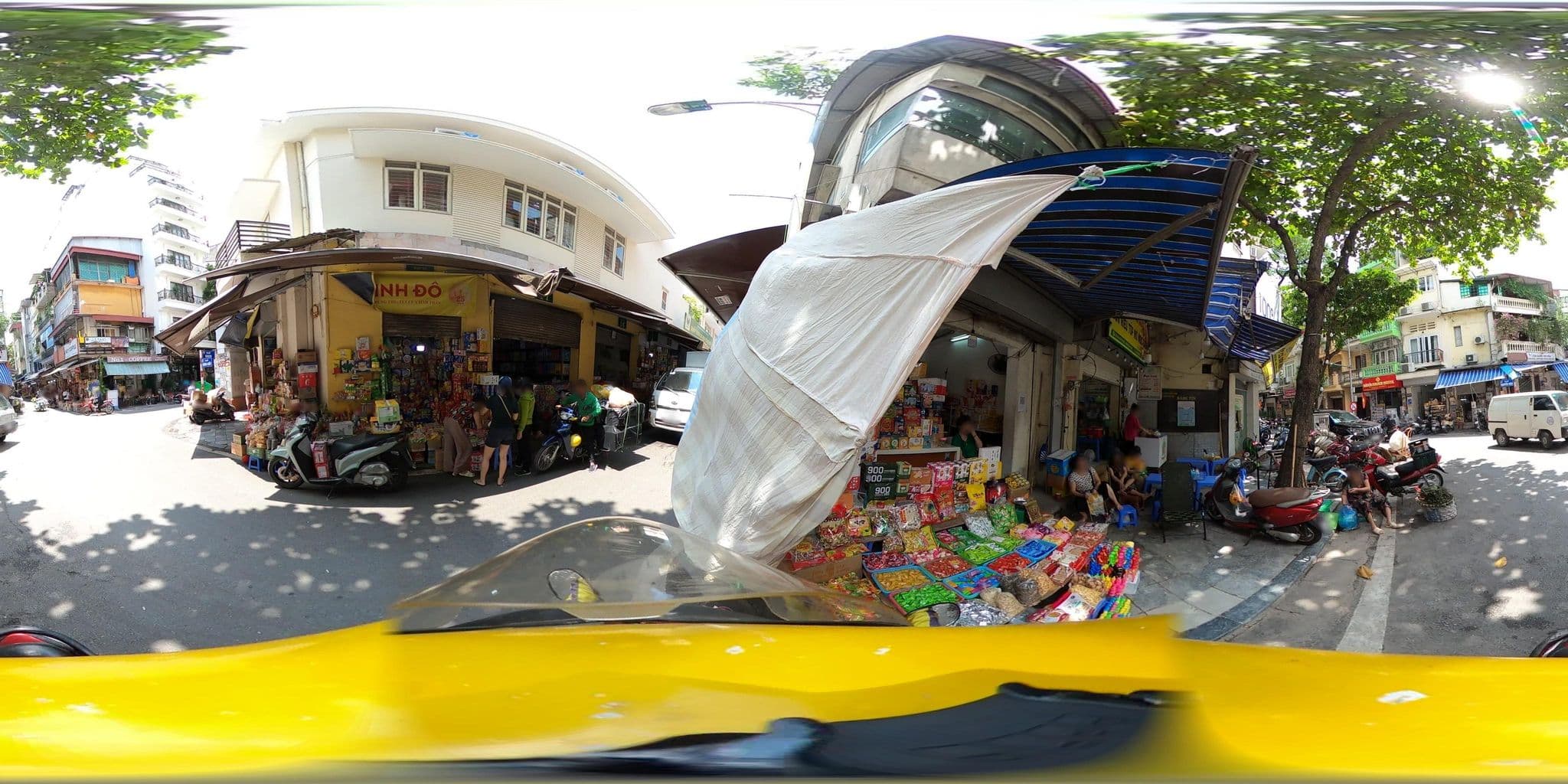 Street view near An Hưng Hotel, Hoàn Kiếm — © bemaps_hn_kien (CC BY-SA · Mapillary)