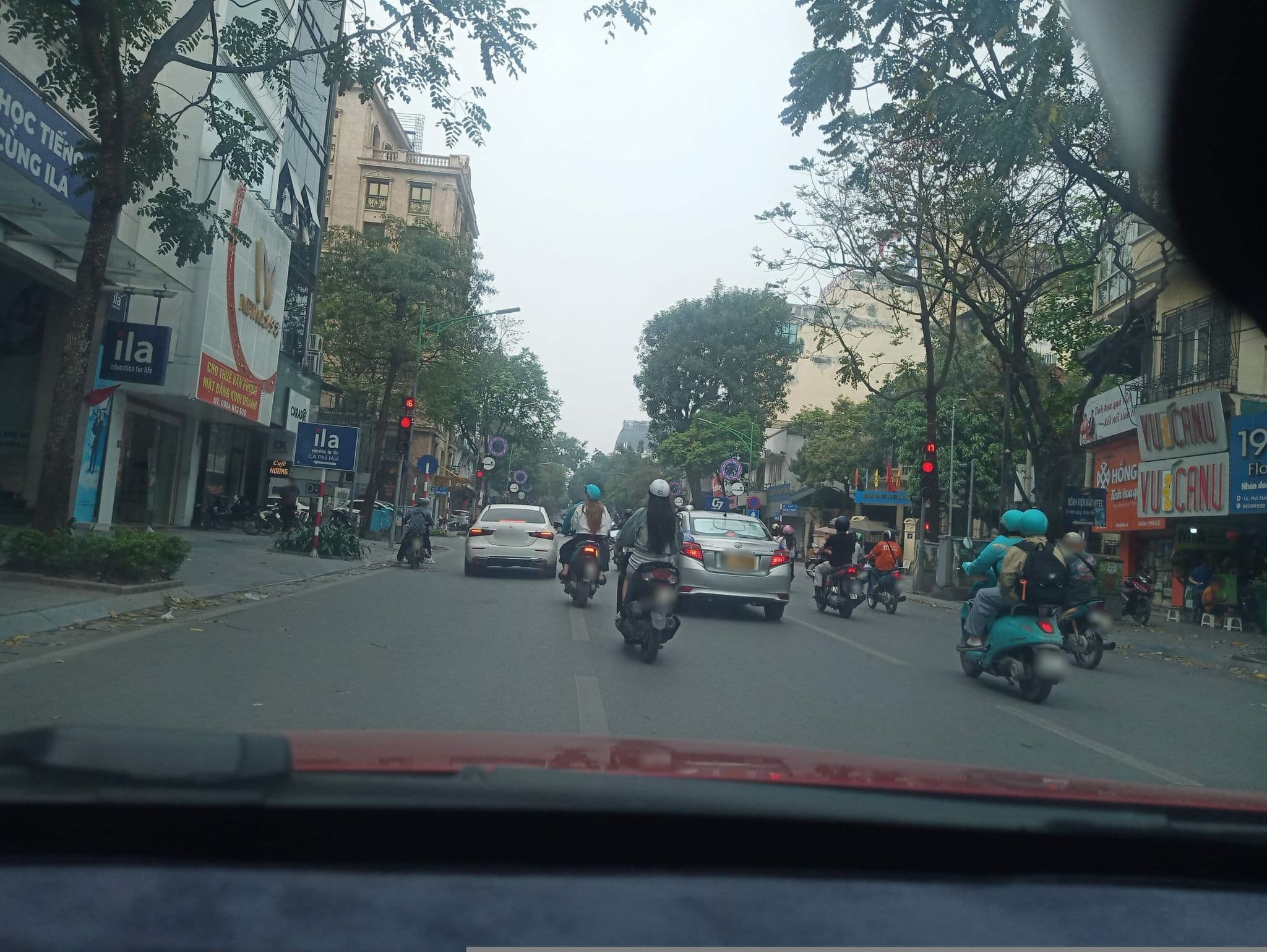 Street view near Hanoi Bliss Serviced Apartment, Cửa Nam — © hn_front_1 (CC BY-SA · Mapillary)