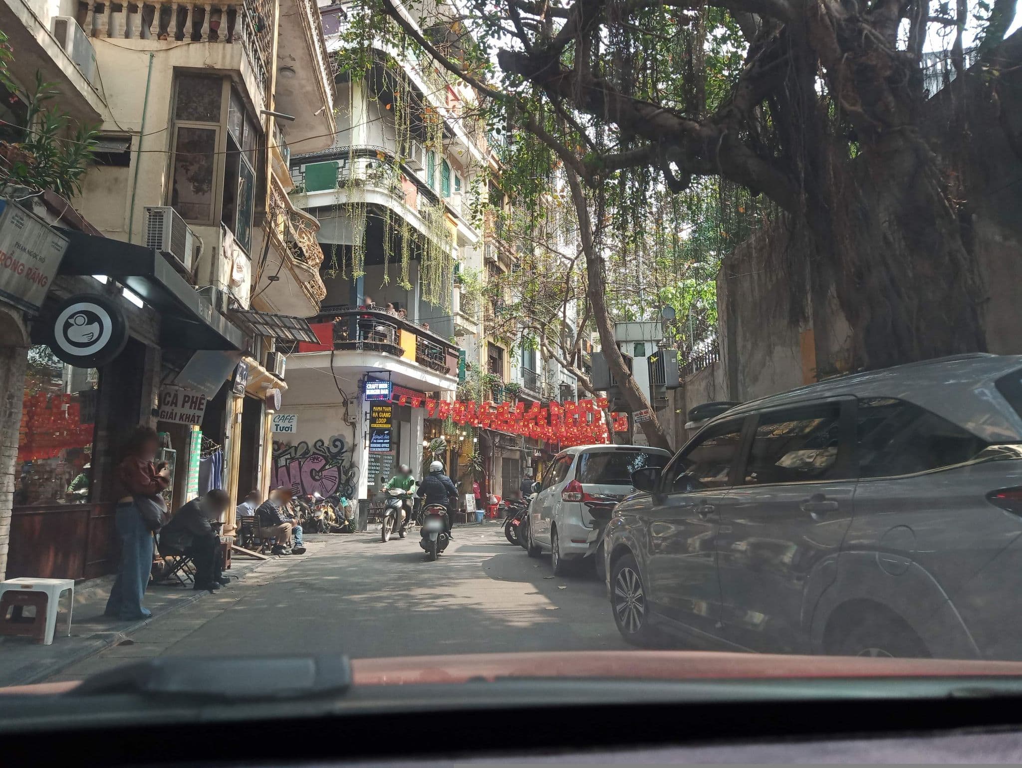 Street view near Indochina Boutique Hotel, Hoàn Kiếm — © hn_front_1 (CC BY-SA · Mapillary)