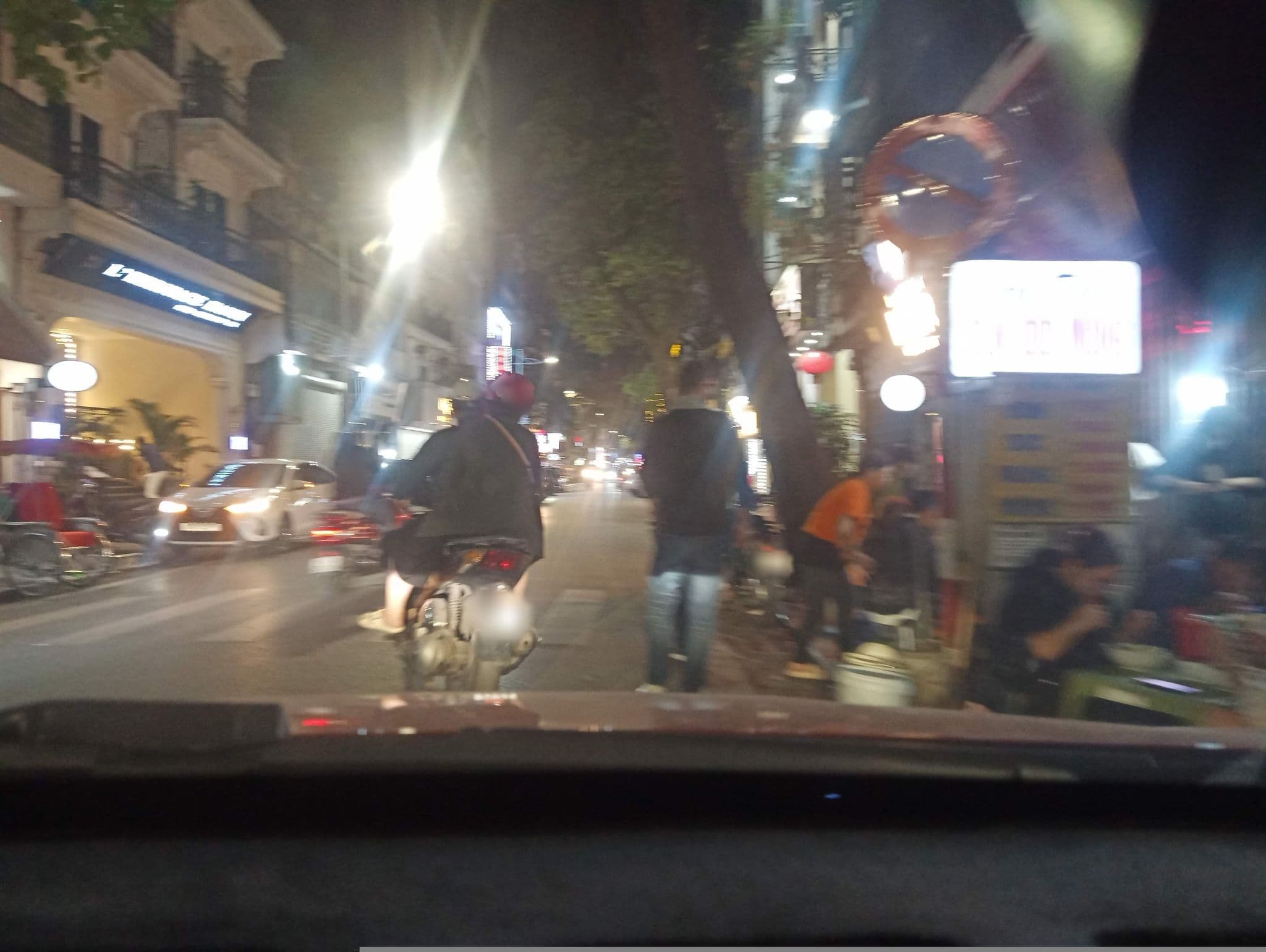 Street view near Hanoi Family Homestay, Hoàn Kiếm — © hn_front_1 (CC BY-SA · Mapillary)