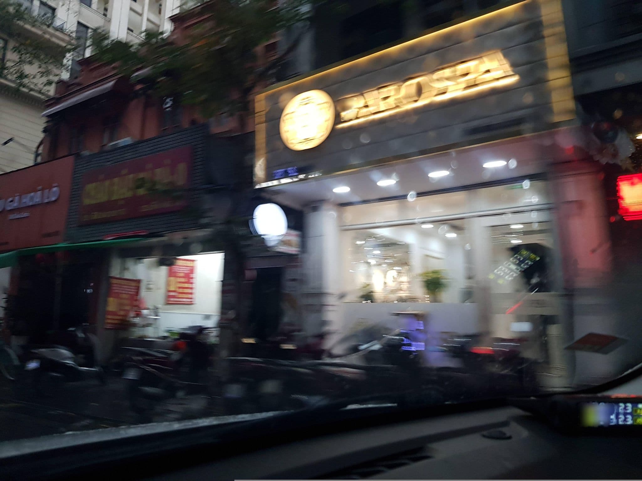 Street view near Thaison Palace, Hoàn Kiếm — © hn_right_1 (CC BY-SA · Mapillary)