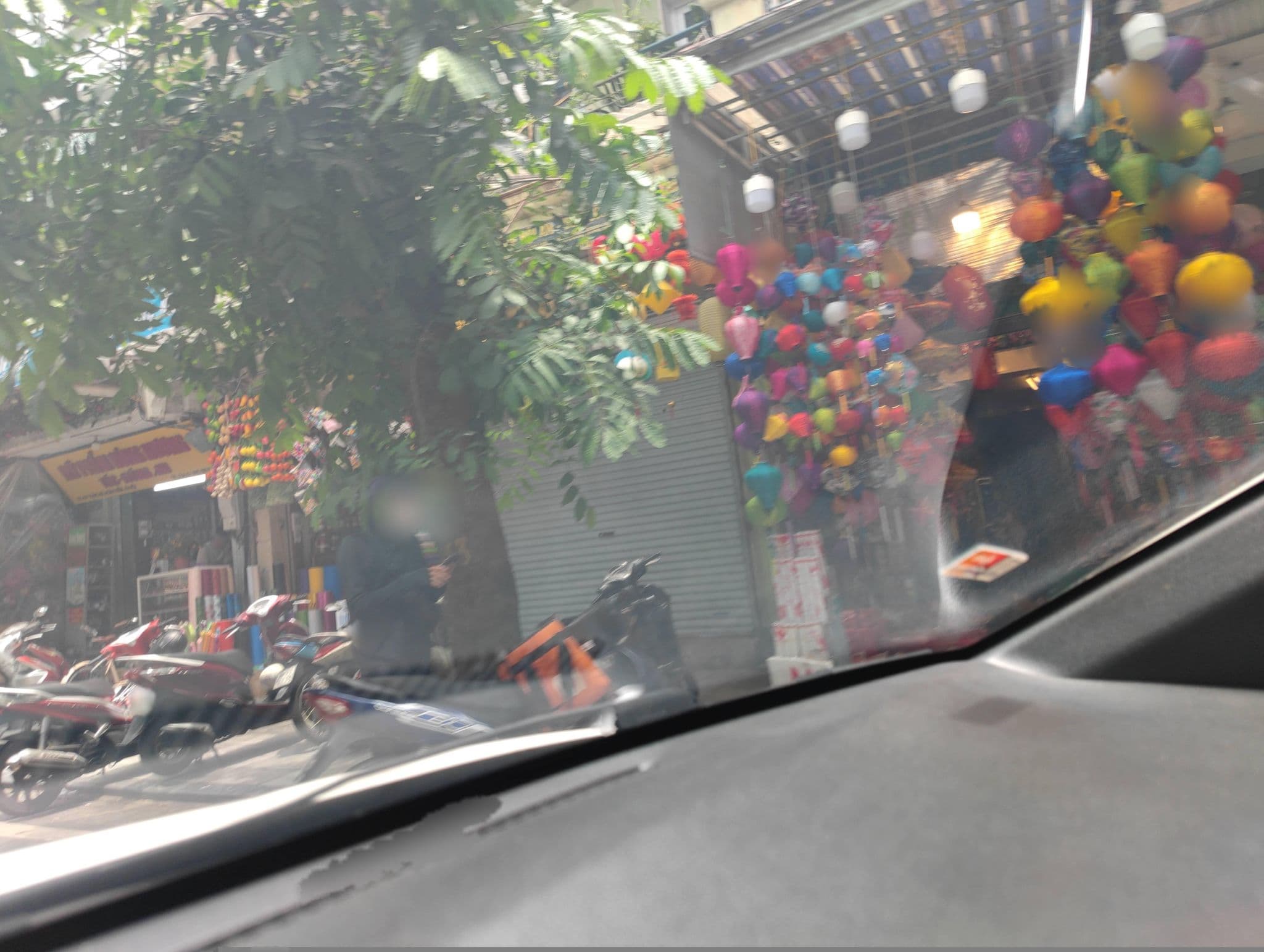 Street view near Hanoi Blue Sky Hotel, Hoàn Kiếm — © hn_right_2 (CC BY-SA · Mapillary)