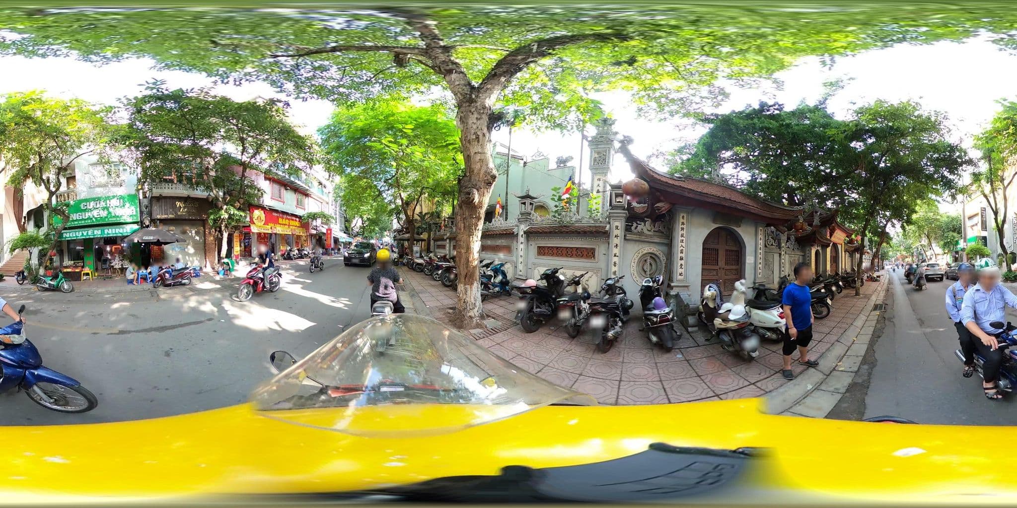 Street view near domov luxury hotel, Hoàn Kiếm — © bemaps_hn_kien (CC BY-SA · Mapillary)