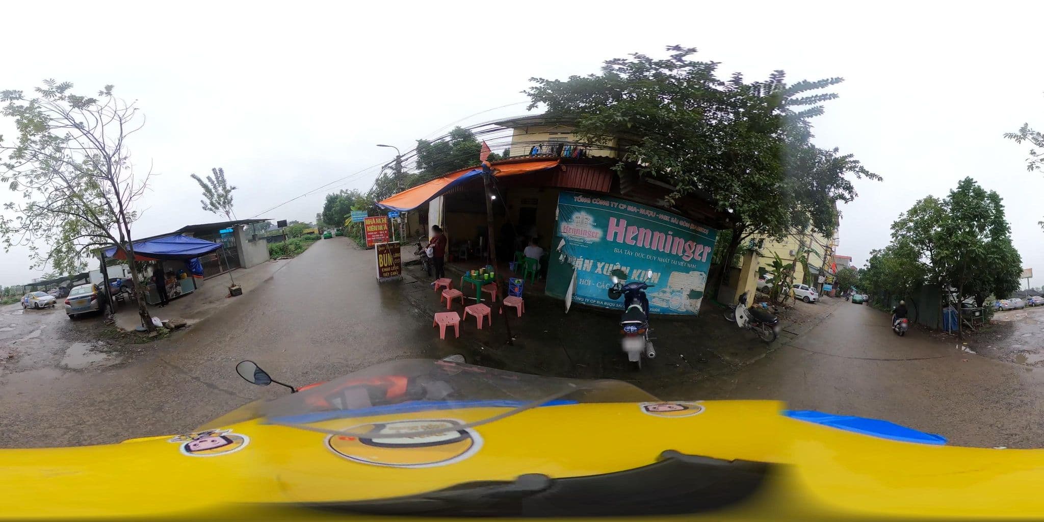 Street view near Kien Nga Hotel, Quang Minh — © bemaps2_hn (CC BY-SA · Mapillary)