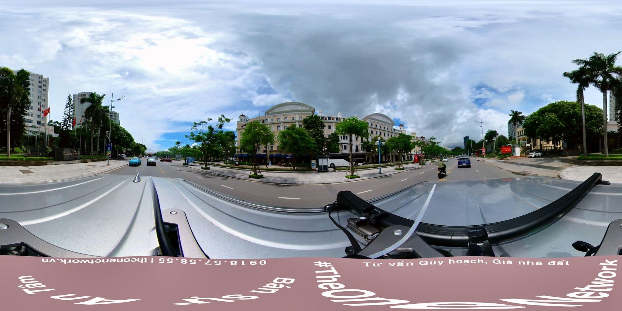 Street view near Halong Pearl Hotel, Hạ Long — © theonenetwork (CC BY-SA · Mapillary)