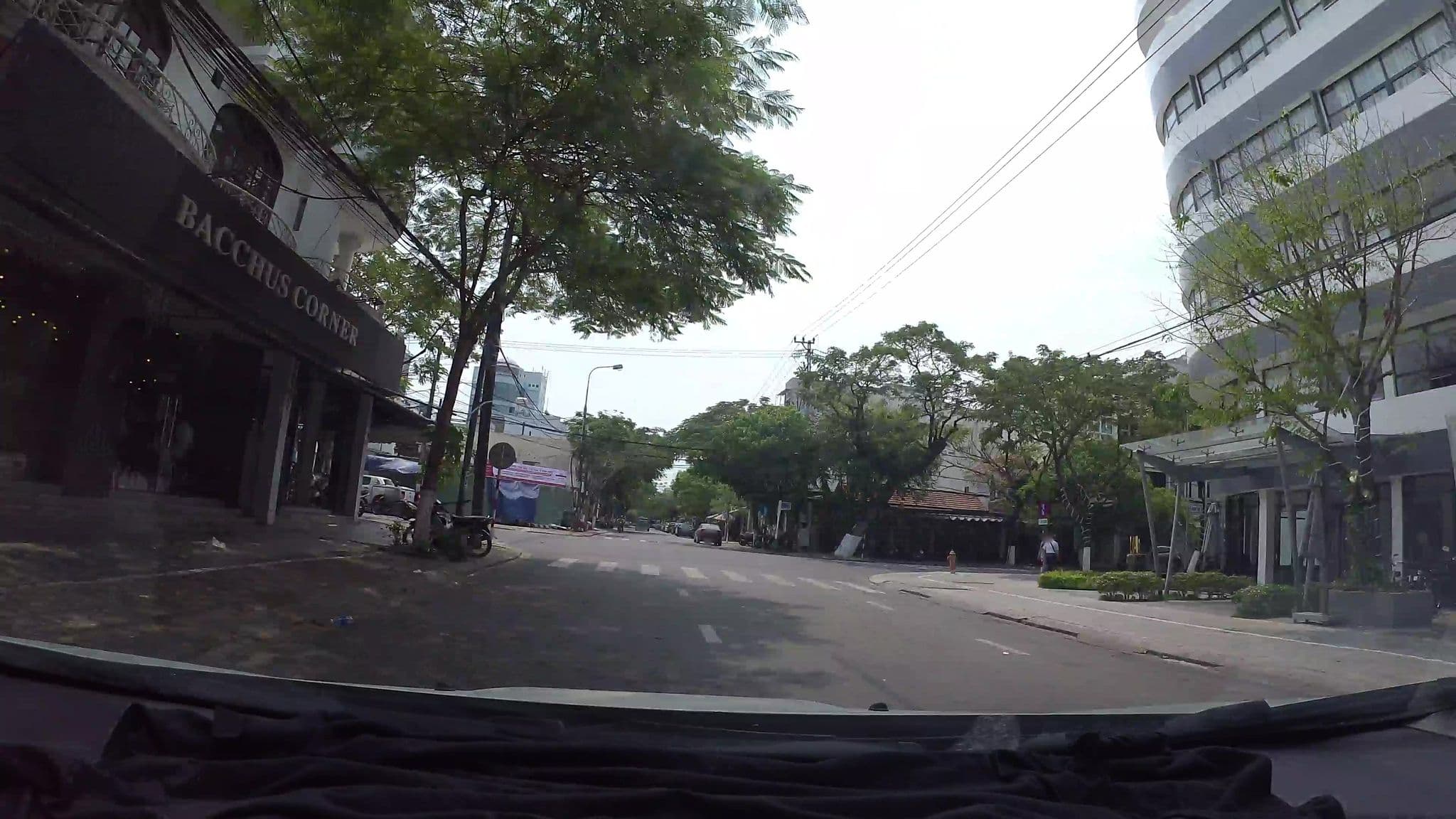 Street view near Magnolia Hotel, Da Nang — © kaartcam (CC BY-SA · Mapillary)