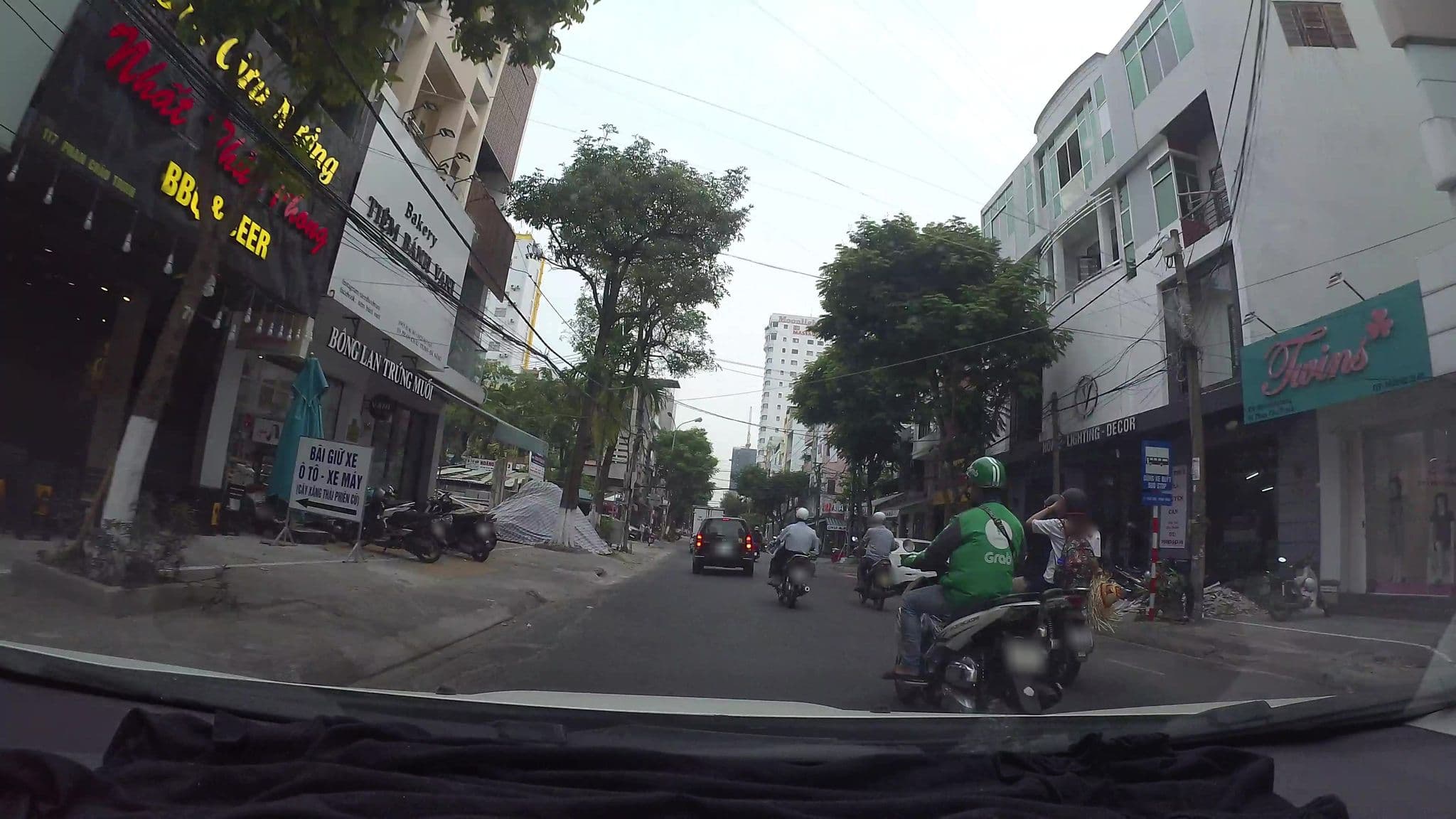 Street view near Pacific Hotel, Da Nang — © kaartcam (CC BY-SA · Mapillary)