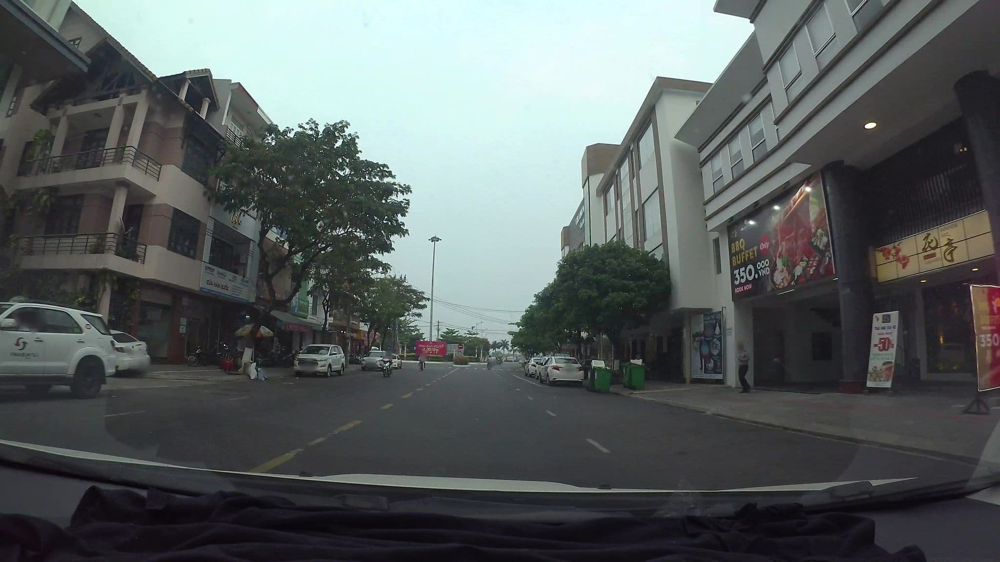 Street view near Danang hotel, Da Nang — © kaartcam (CC BY-SA · Mapillary)