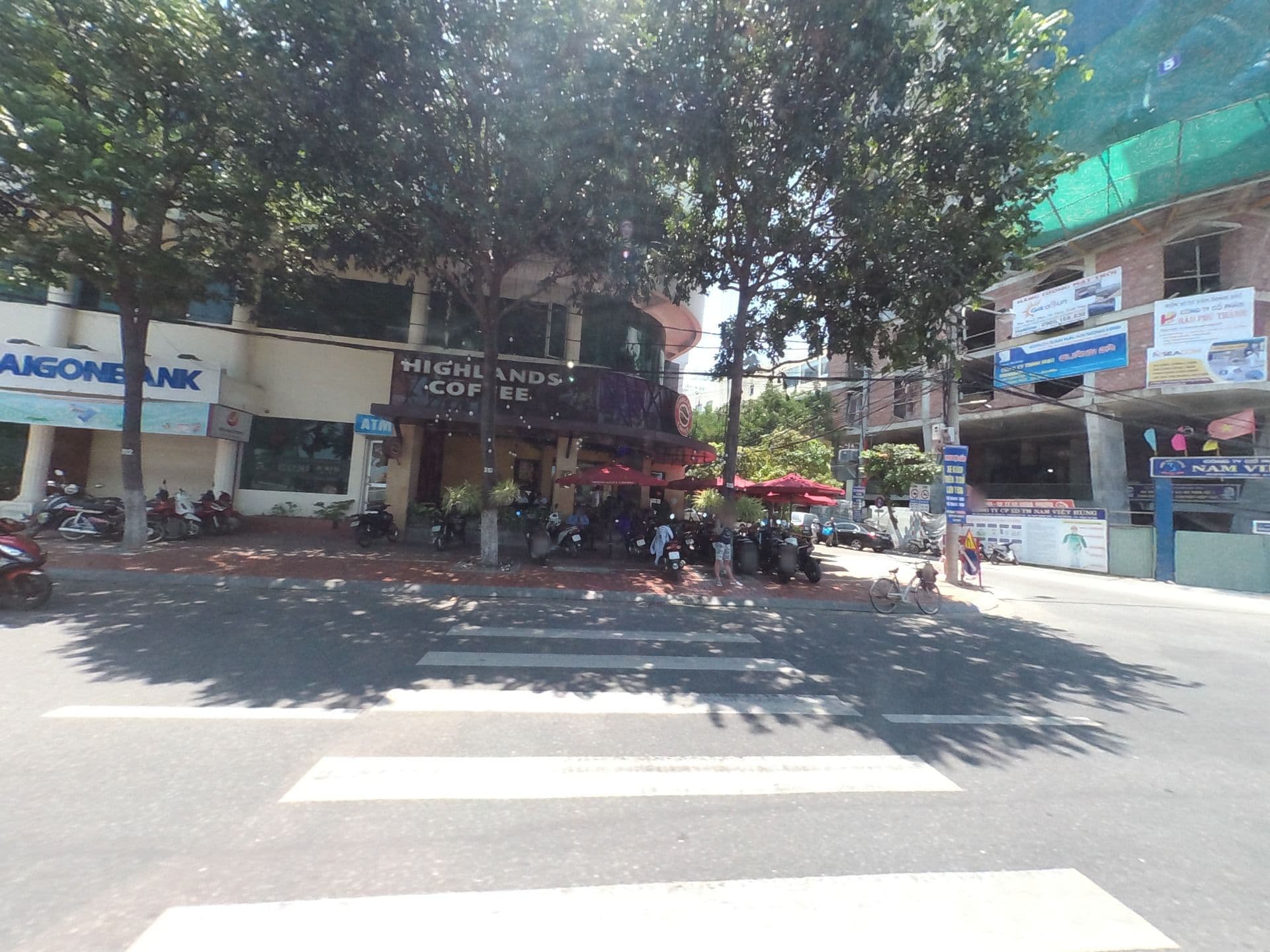 Street view near Danapearl Riverside Condotel, Da Nang — © rsnaru (CC BY-SA · Mapillary)