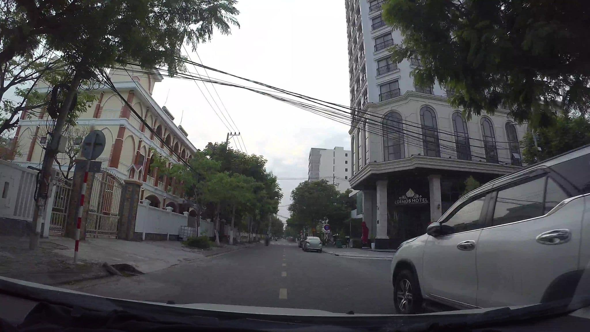 Street view near Christina’s Da Nang, Sơn Trà — © kaartcam (CC BY-SA · Mapillary)