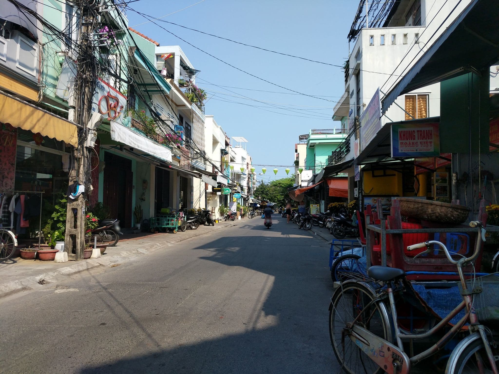 Street view near hoa mau don homestay, Hoi An — © davidbdean (CC BY-SA · Mapillary)