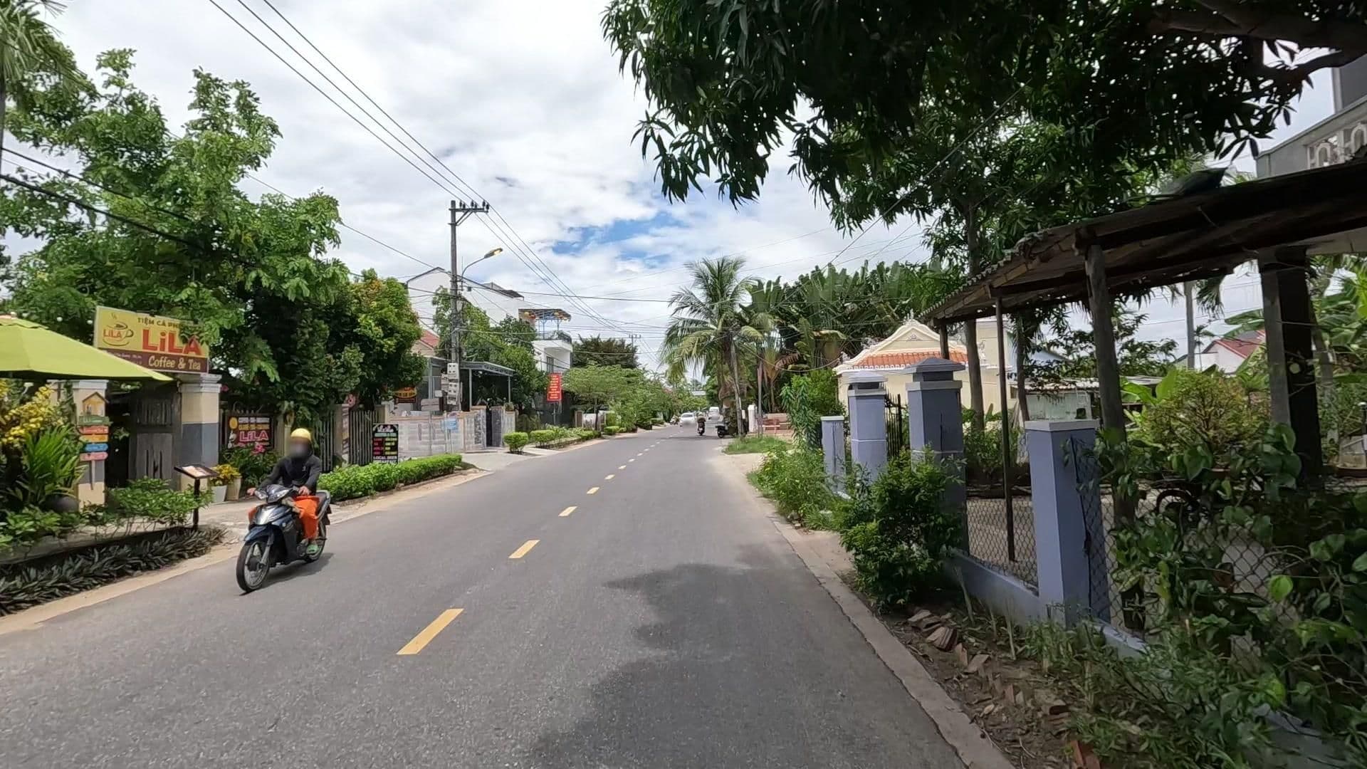 Street view near Lila Homestay, Hoi An — © lucomsky (CC BY-SA · Mapillary)