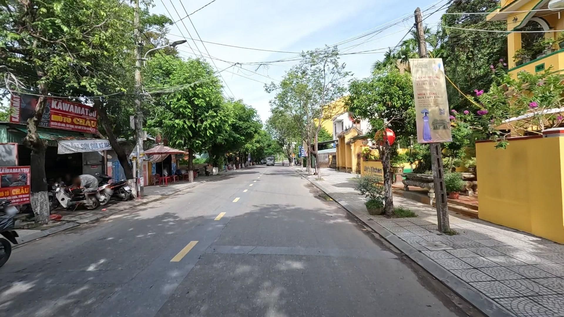 Street view near Khong Cam Garden Villas, Hoi An — © lucomsky (CC BY-SA · Mapillary)