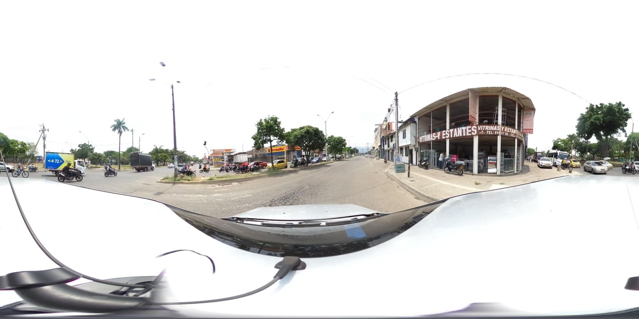 Street view near hotel restaurante doña melva, Cali