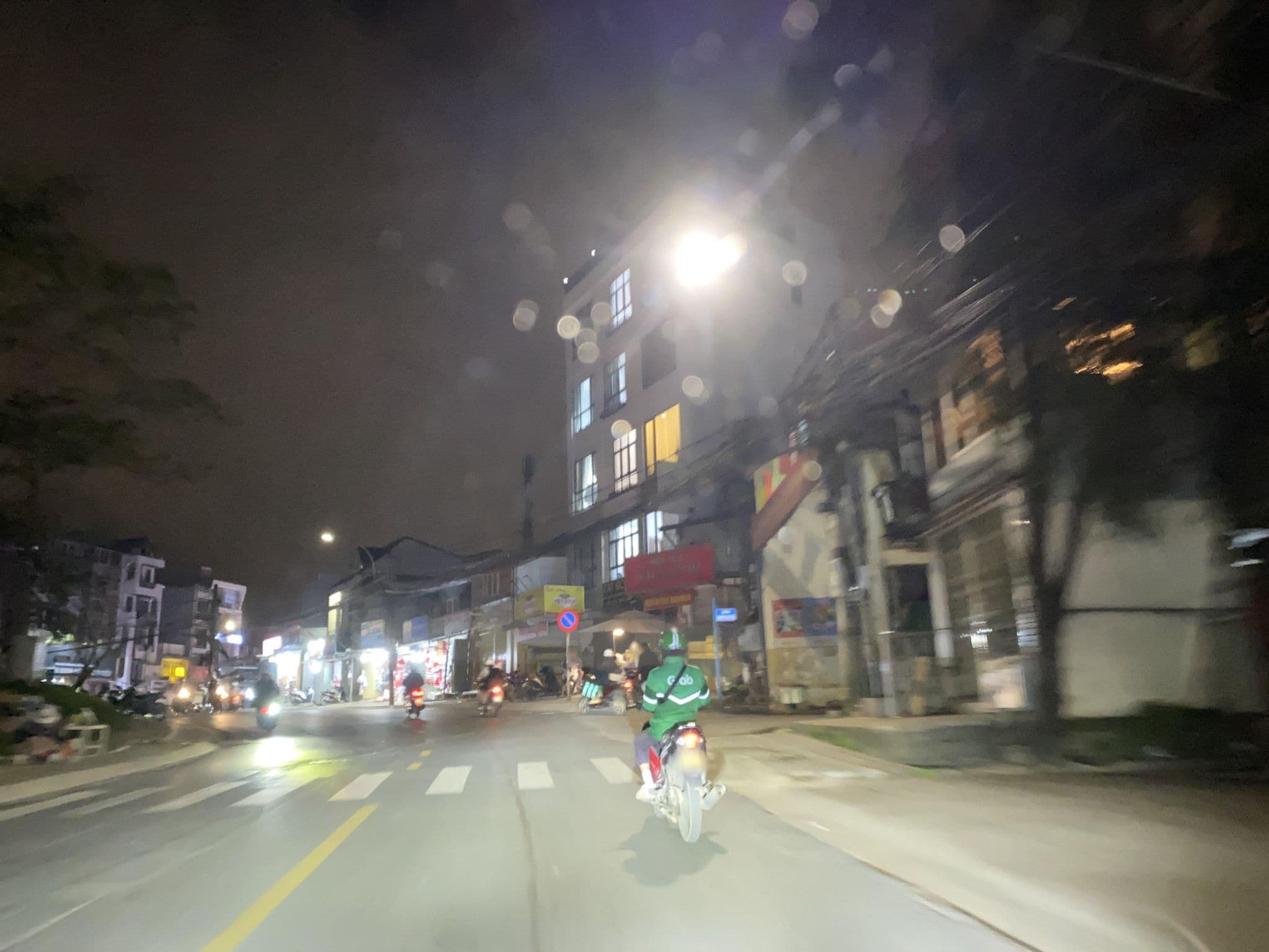 Street view near Alan Hostel, Ðà Lạt — © DriveWithHoang (CC BY-SA · Mapillary)