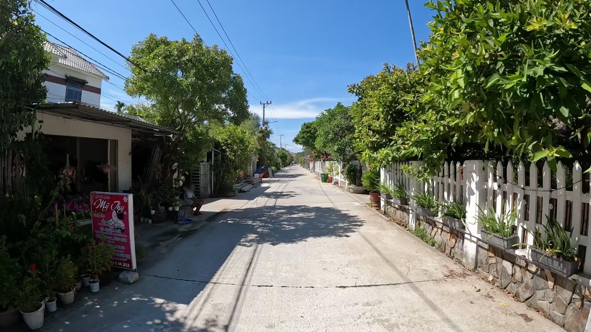 Street view near Ylang Garden Villa hotel, Hoi An — © lucomsky (CC BY-SA · Mapillary)