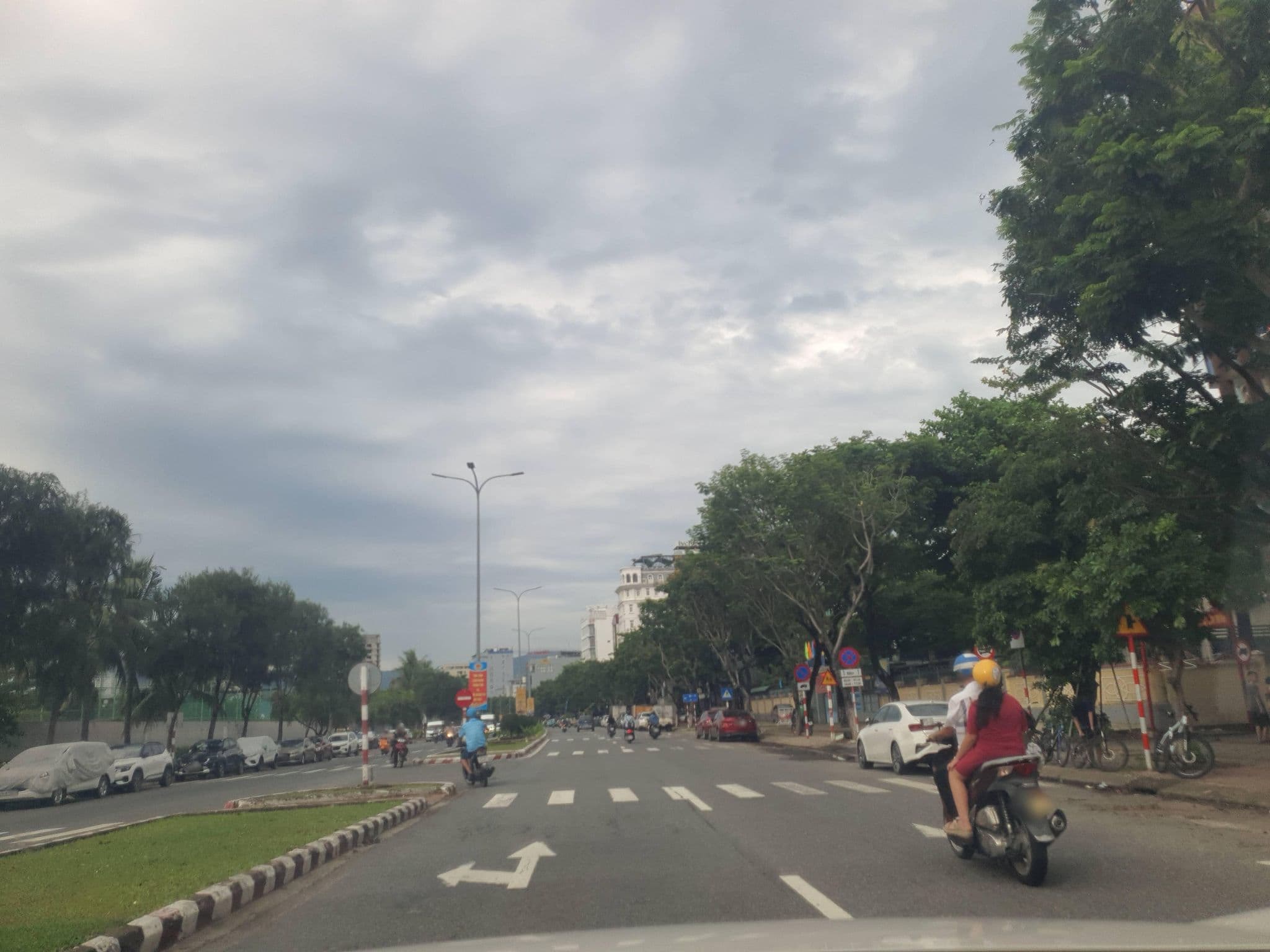 Street view near Hoàng Linh Đan Hotel, Thanh Khê — © congduy (CC BY-SA · Mapillary)