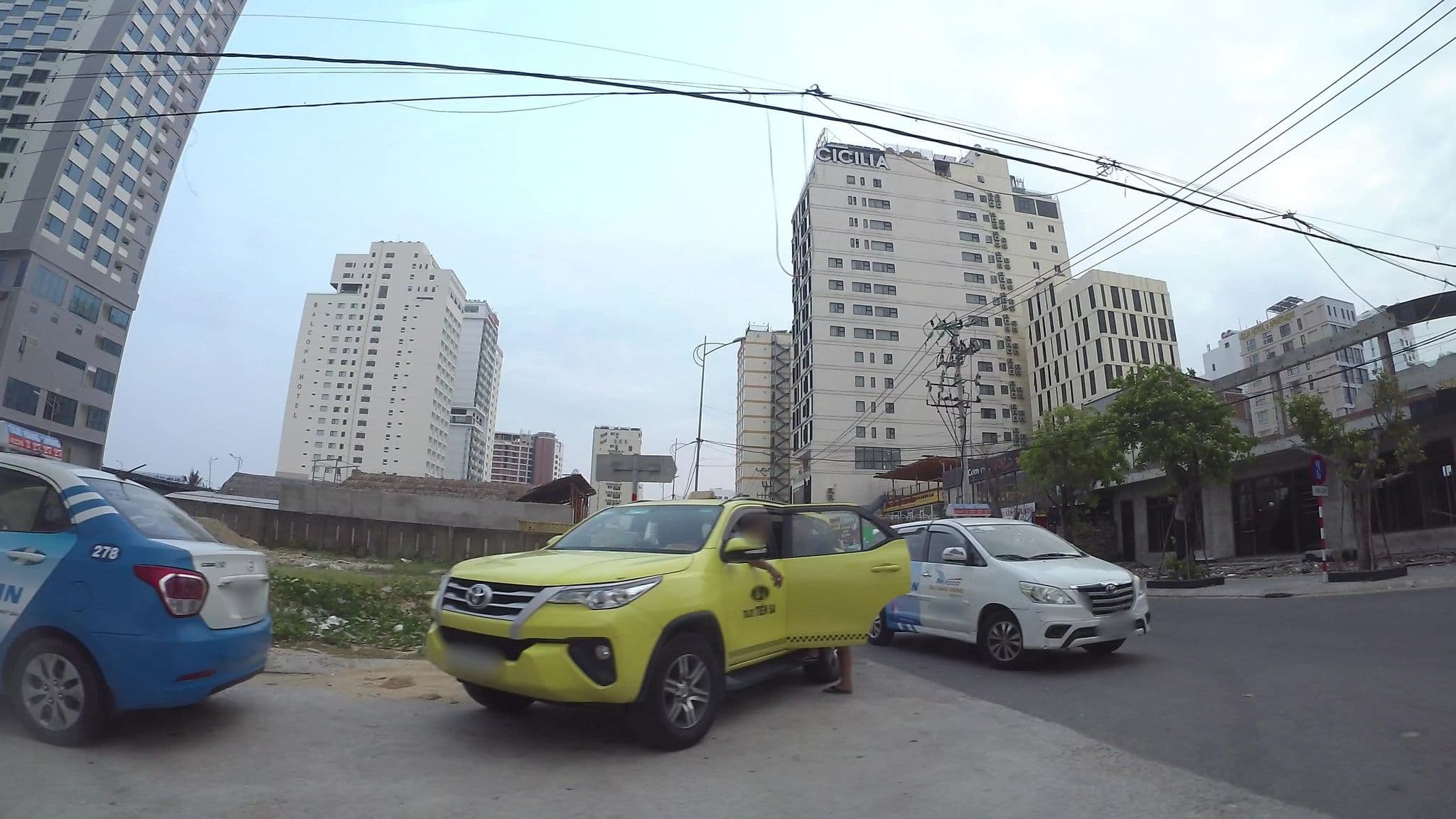 Street view near Sea Corner Boutique Hotel, Sơn Trà — © kaartcam (CC BY-SA · Mapillary)