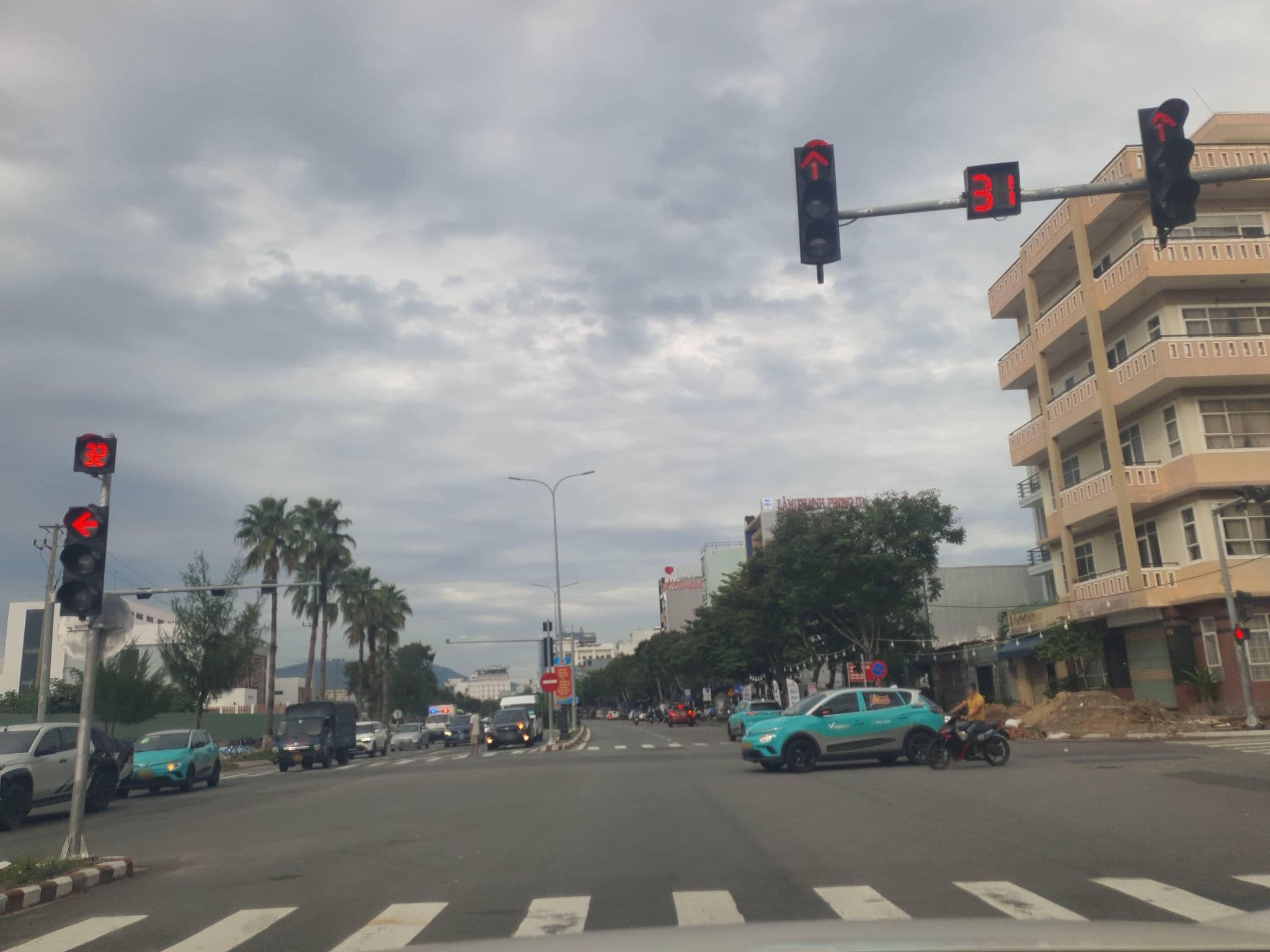Street view near Lucky Hotel,, Thanh Khê — © congduy (CC BY-SA · Mapillary)