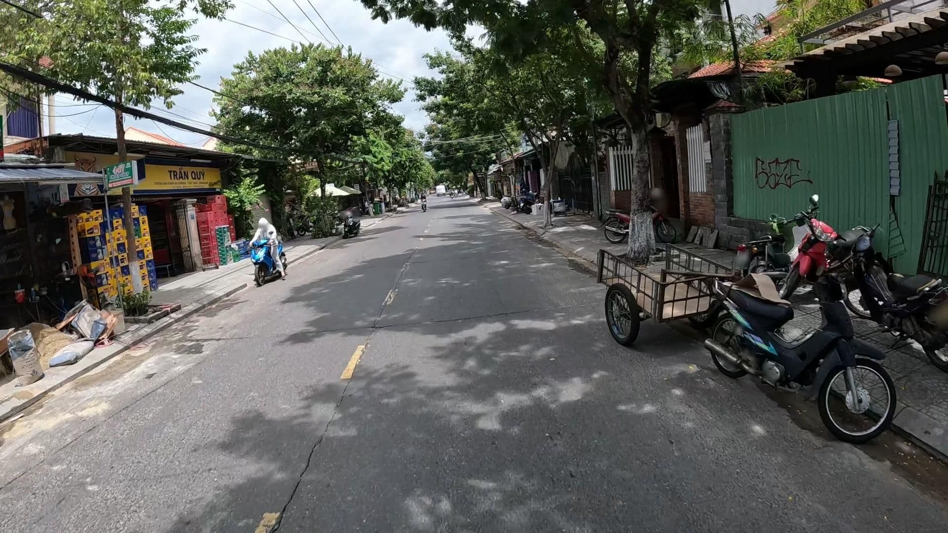 Street view near Phu Thinh Hotel, Hoi An — © lucomsky (CC BY-SA · Mapillary)