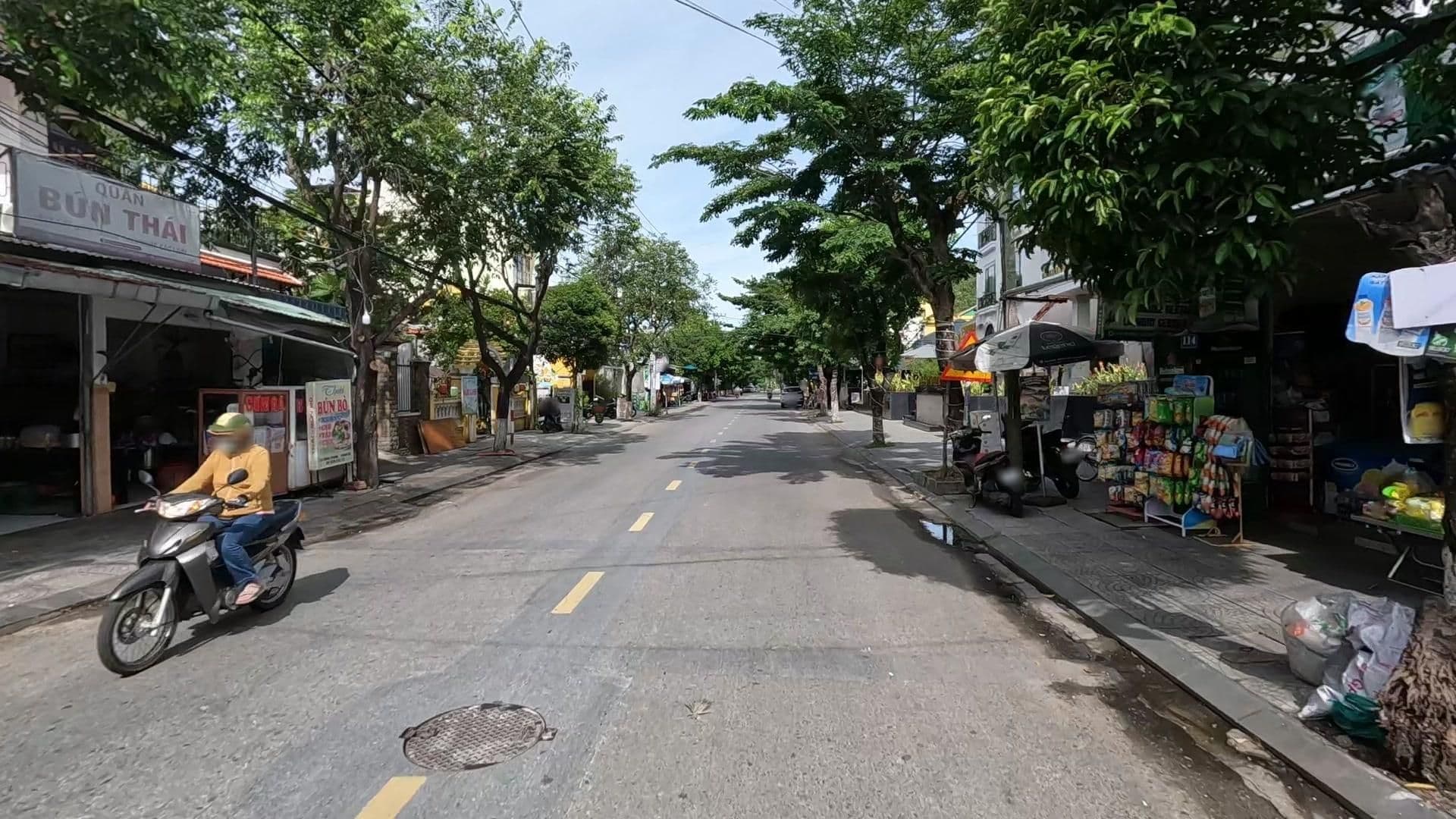 Street view near Delicacy Hotel, Hoi An — © lucomsky (CC BY-SA · Mapillary)