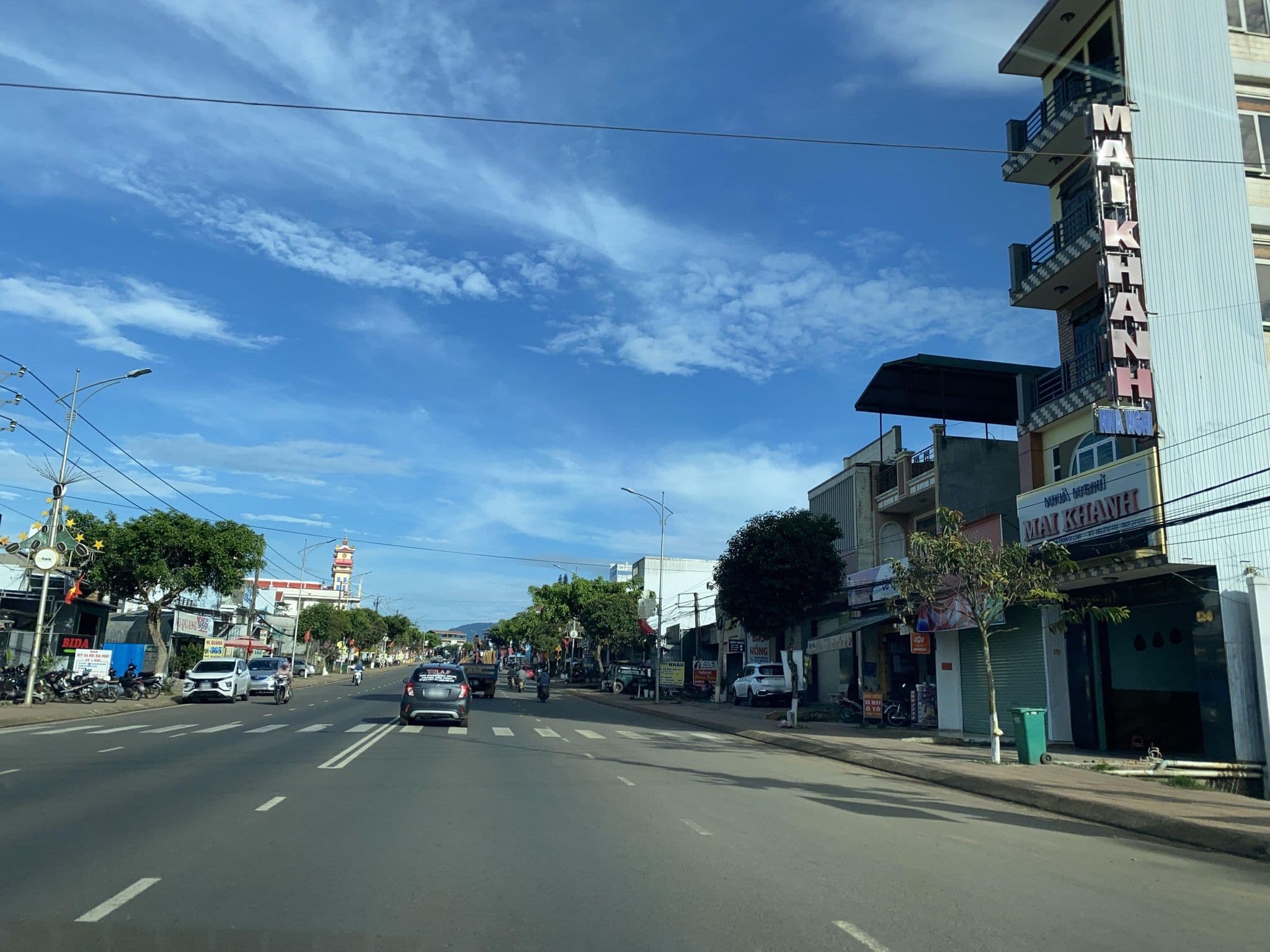 Street view near Phuc Huy Hotel, Bảo Lộc — © DriveWithHoang (CC BY-SA · Mapillary)
