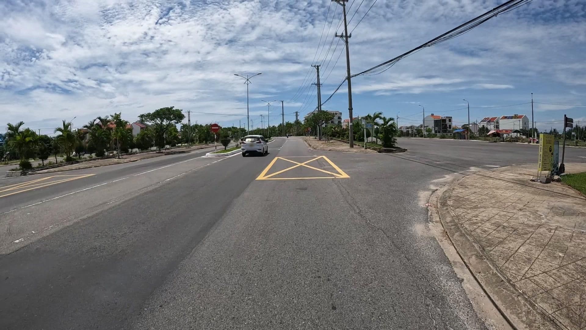 Street view near Silk And Sea - Villa, Tra Que Vegetable Village — © lucomsky (CC BY-SA · Mapillary)