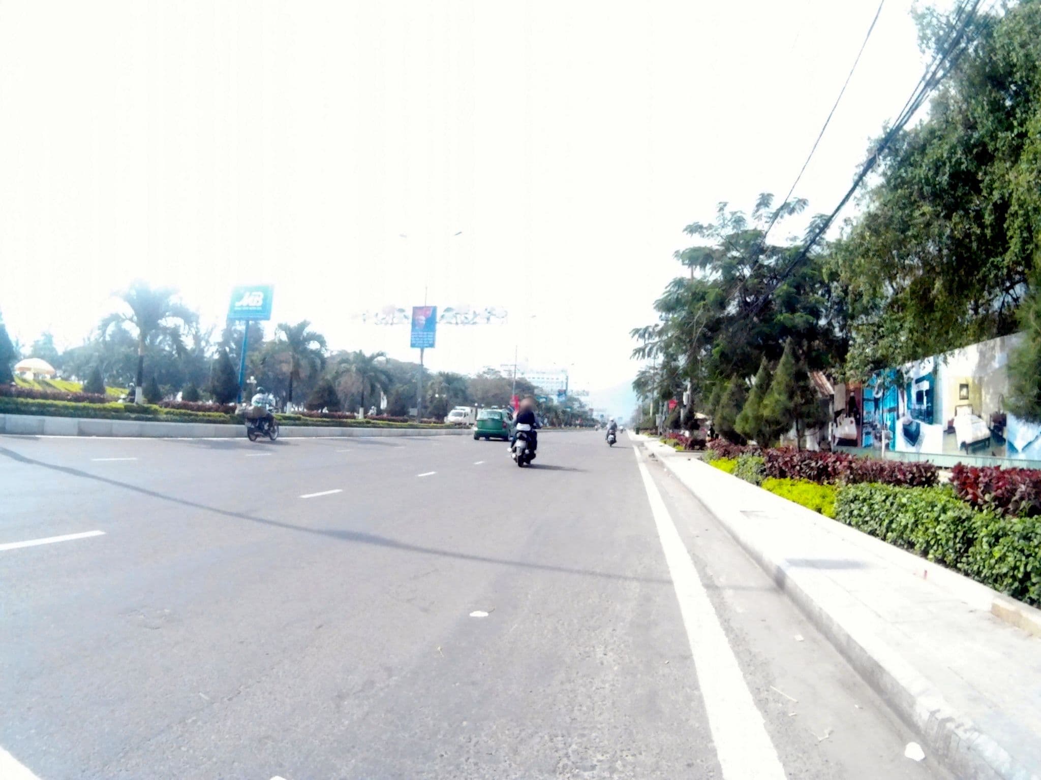 Street view near Carisbay Hostel, Qui Nhon — © suki52 (CC BY-SA · Mapillary)