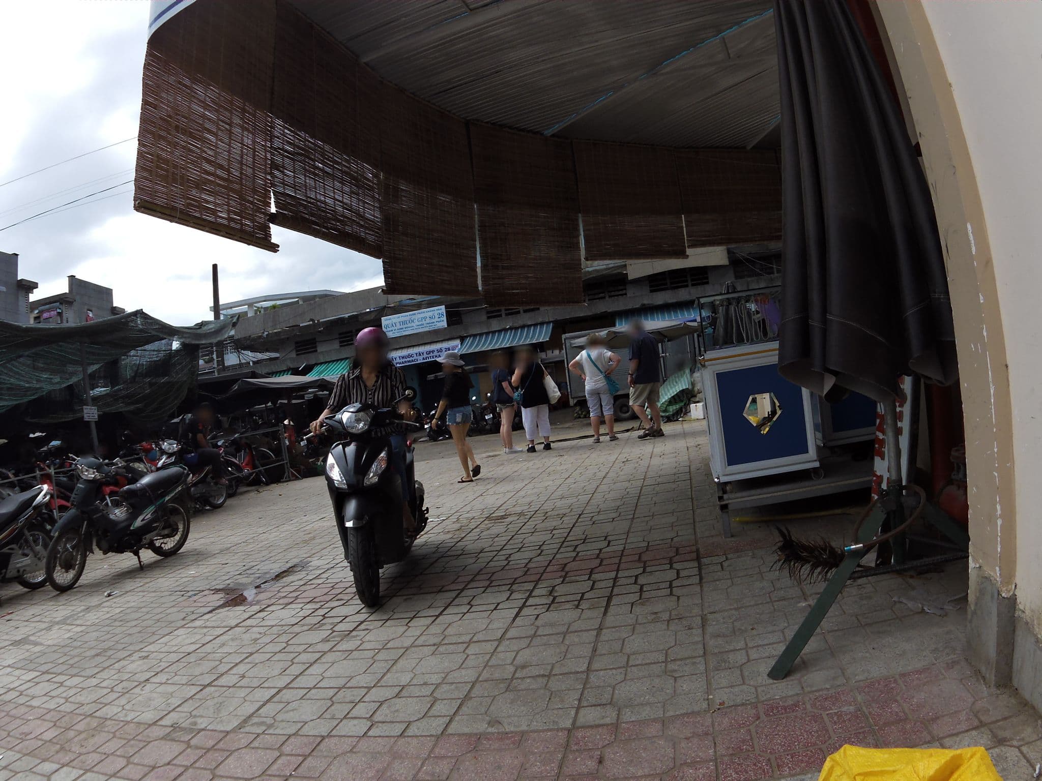 Street view near Khach San Phu Thinh, Nha Trang — © skillsy (CC BY-SA · Mapillary)