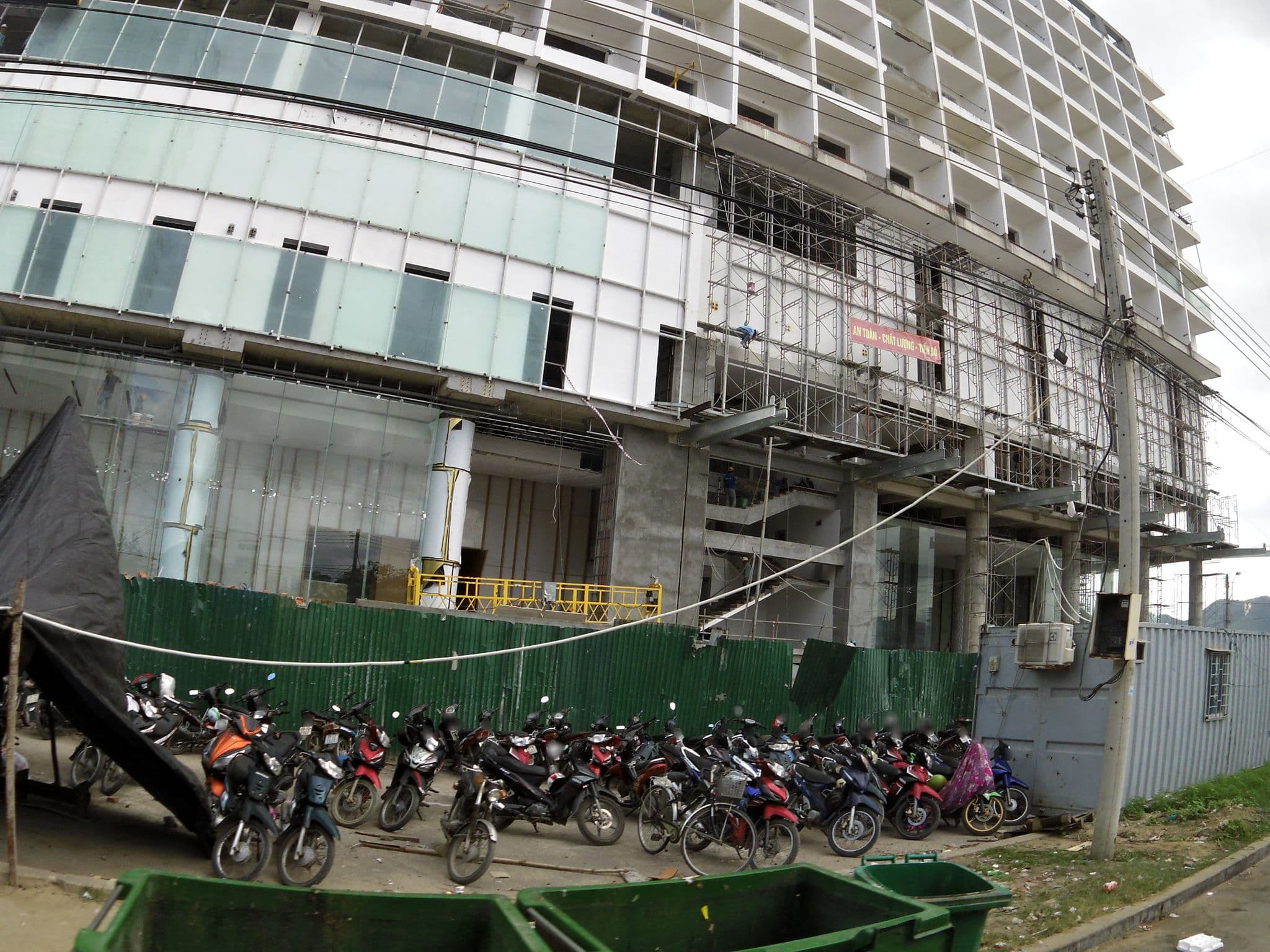 Street view near Quinter Central, Nha Trang — © skillsy (CC BY-SA · Mapillary)