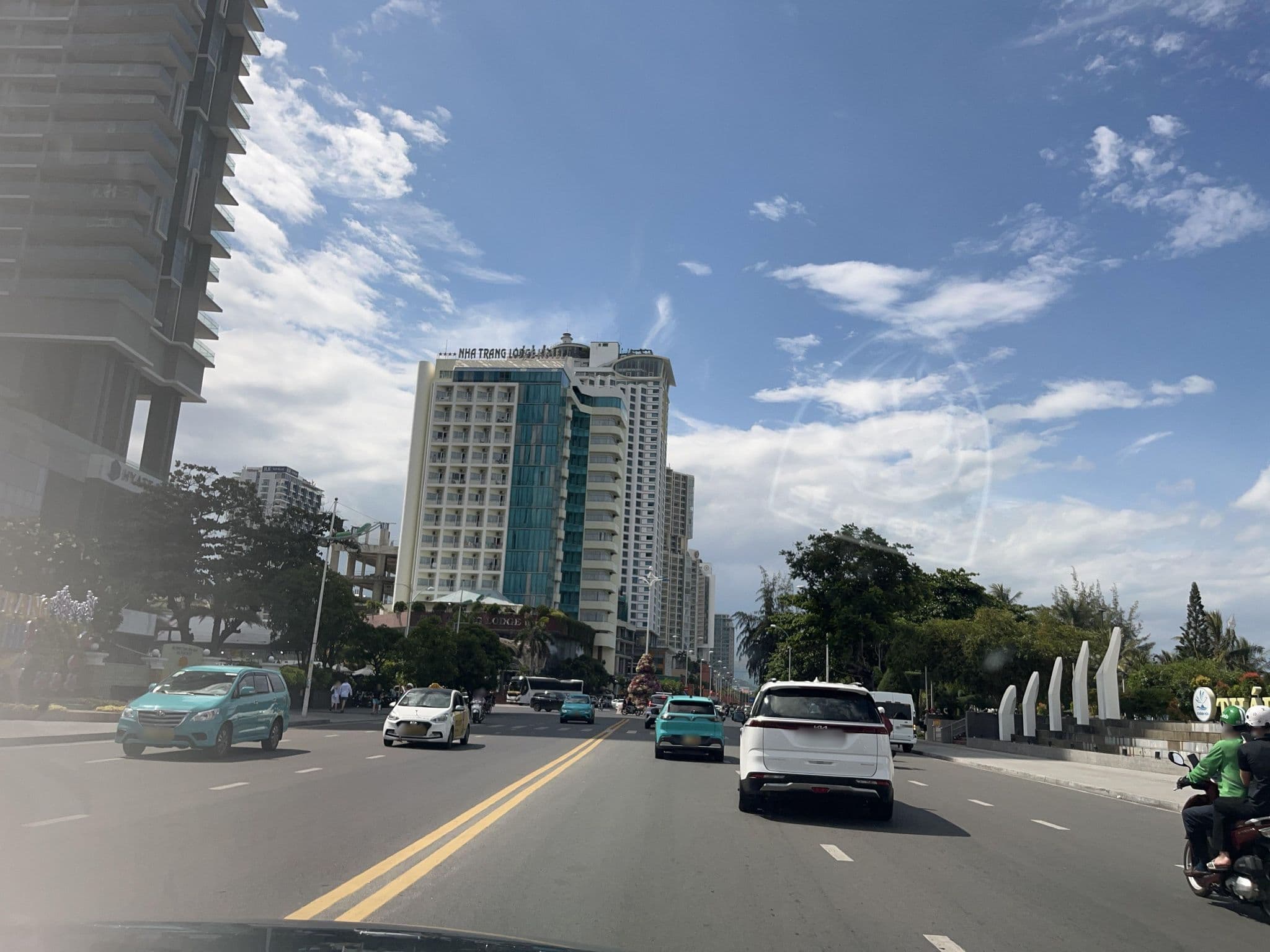Street view near Hoan Cau Luxury Residence, Nha Trang — © DriveWithHoang (CC BY-SA · Mapillary)