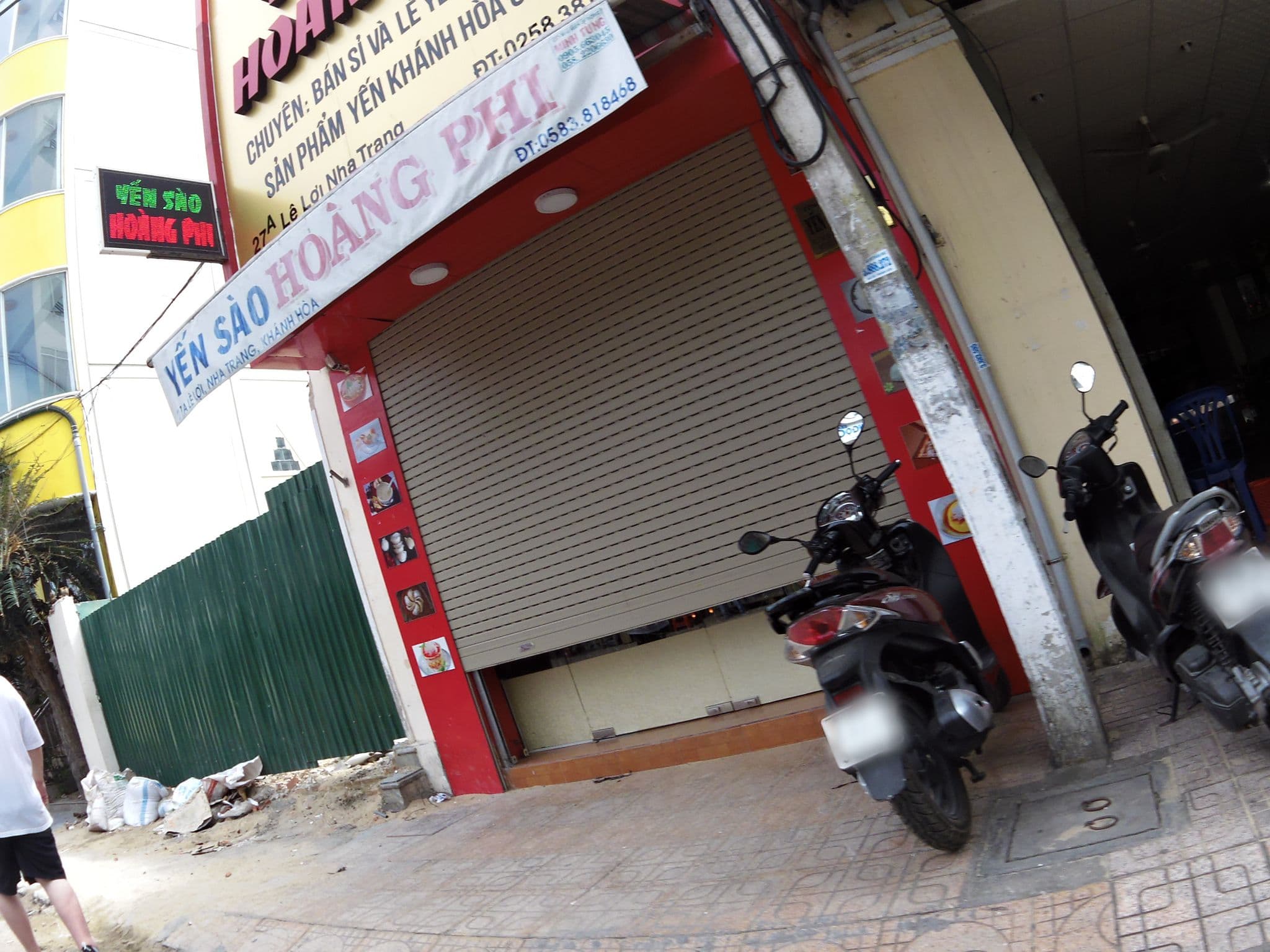Street view near Quoc Nam Hotel, Nha Trang — © skillsy (CC BY-SA · Mapillary)