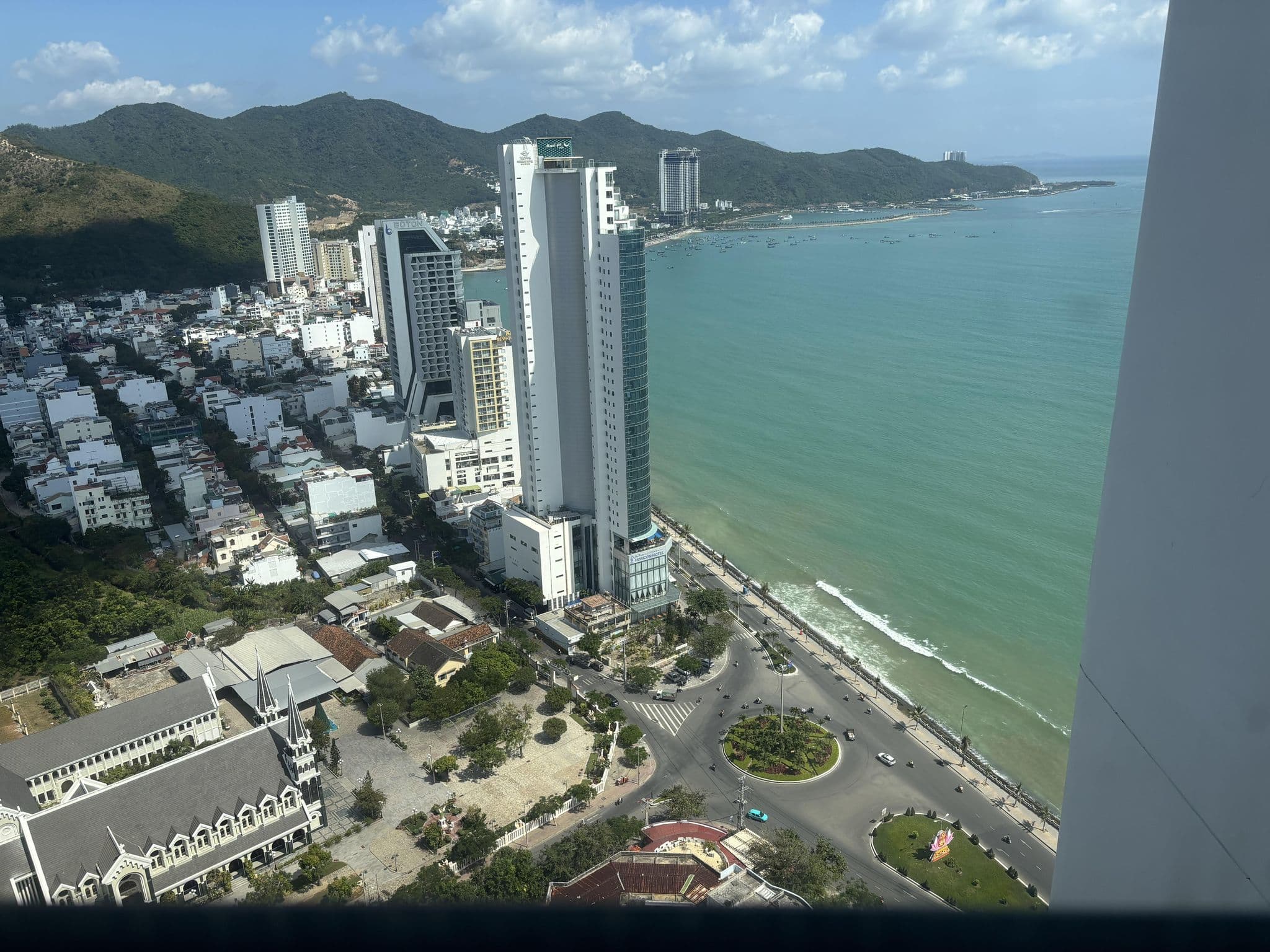 Street view near Bảo Khánh Tường hotel, Nha Trang — © skir (CC BY-SA · Mapillary)