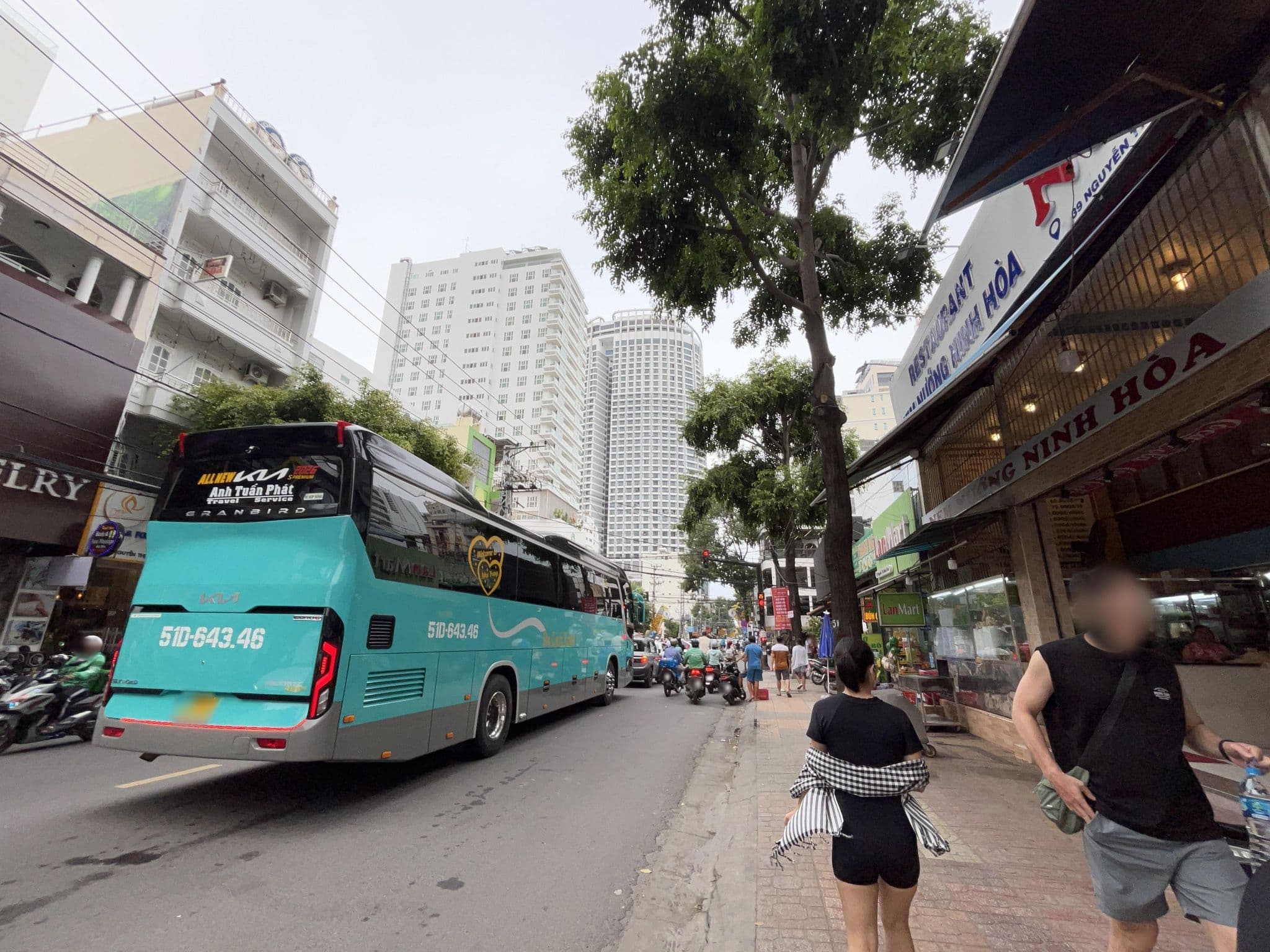 Street view near little nha trang hotel, Nha Trang — © ruslan_fat (CC BY-SA · Mapillary)