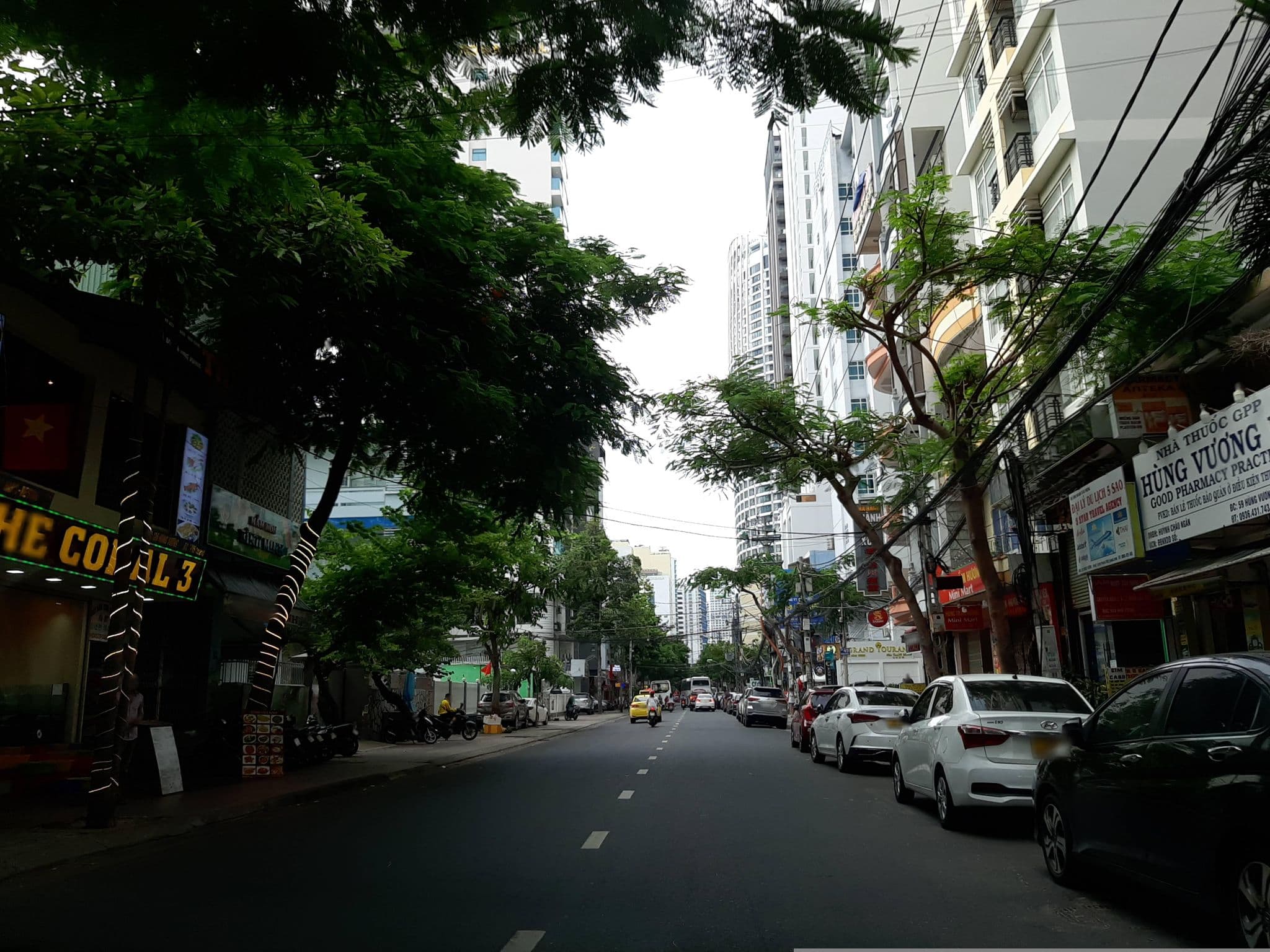 Street view near Golden Sea Hotel, Nha Trang — © DriveWithHoang (CC BY-SA · Mapillary)